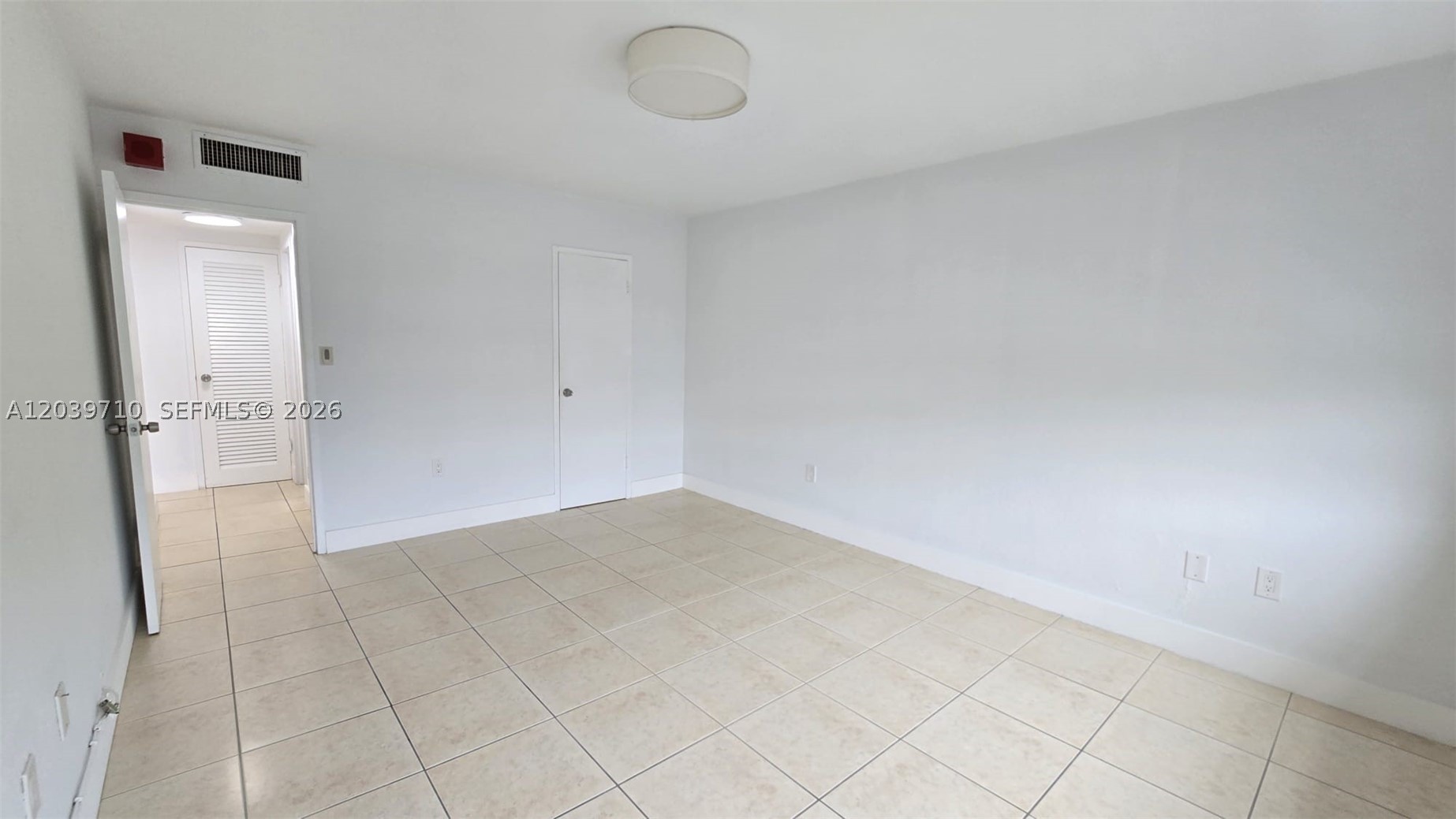 KENNEDY HOUSE CONDO - Residential