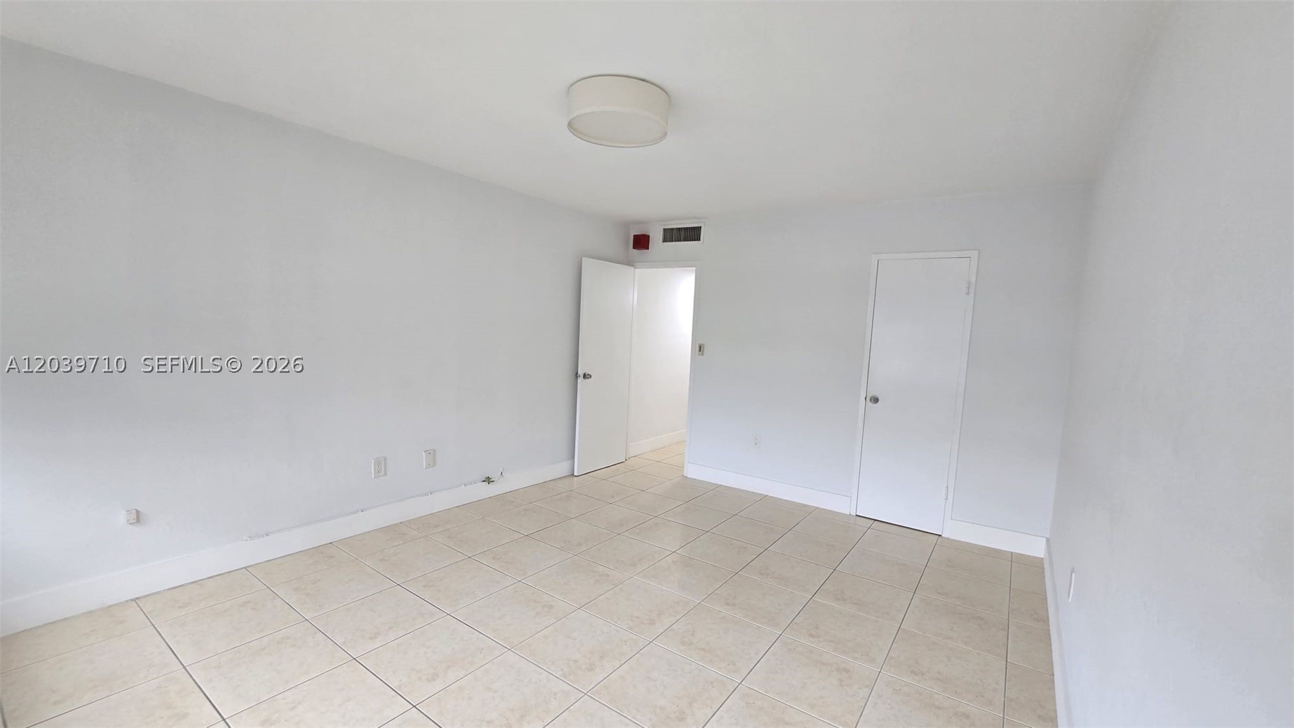 KENNEDY HOUSE CONDO - Residential