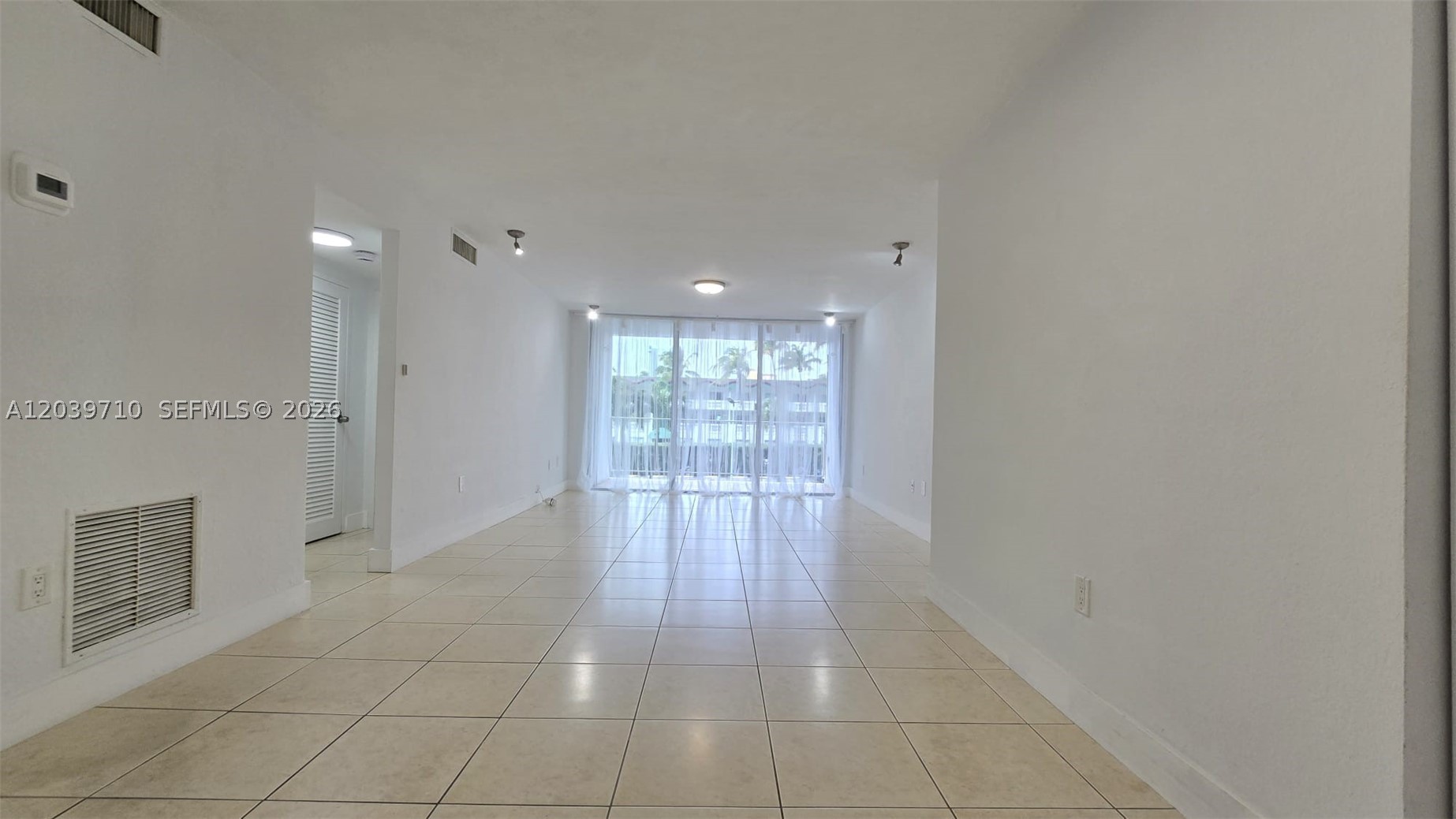 KENNEDY HOUSE CONDO - Residential