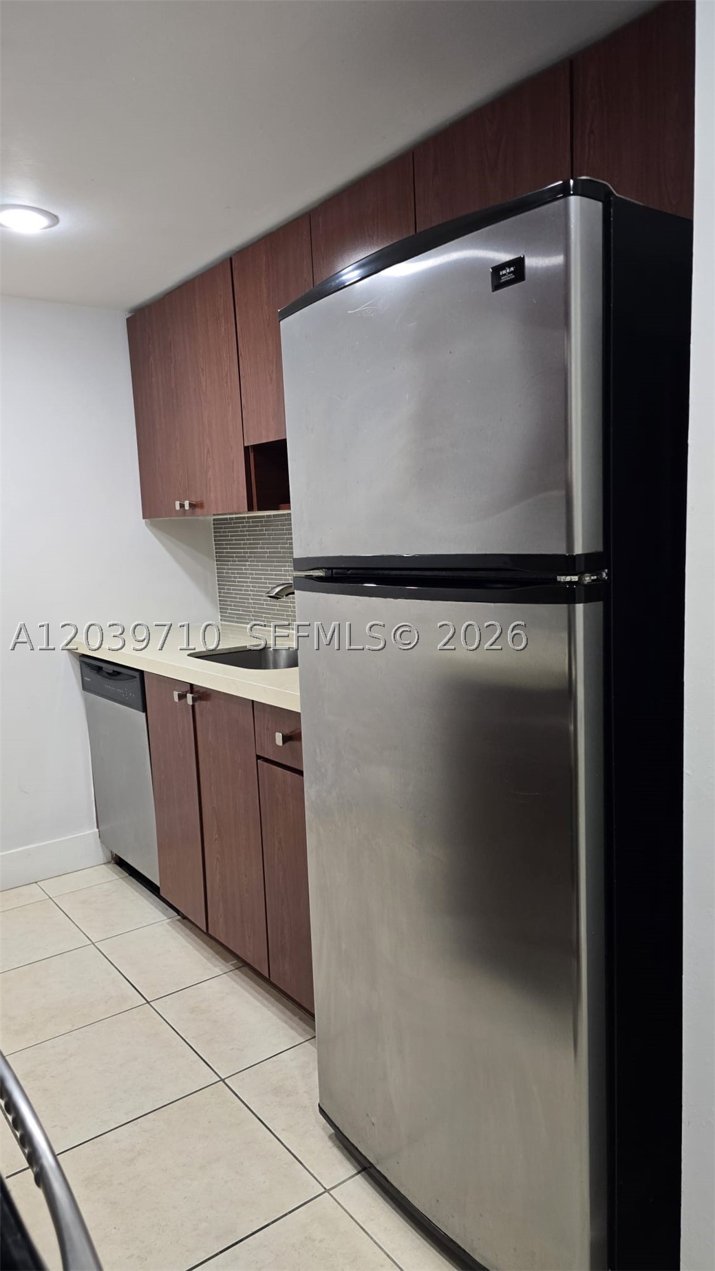 KENNEDY HOUSE CONDO - Residential