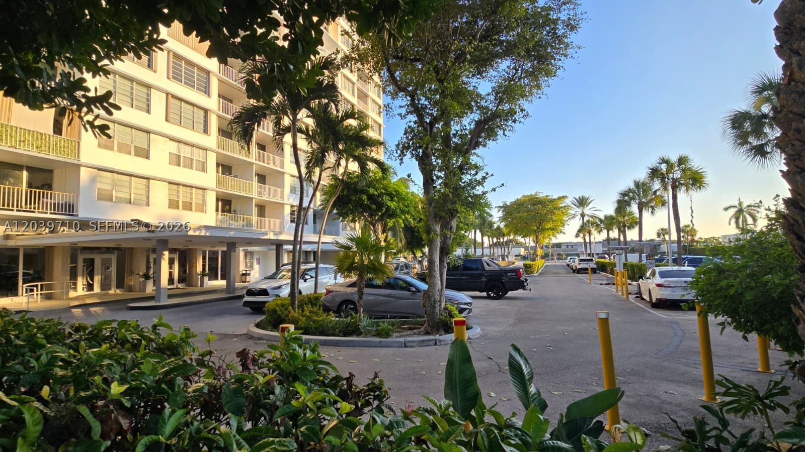 KENNEDY HOUSE CONDO - Residential