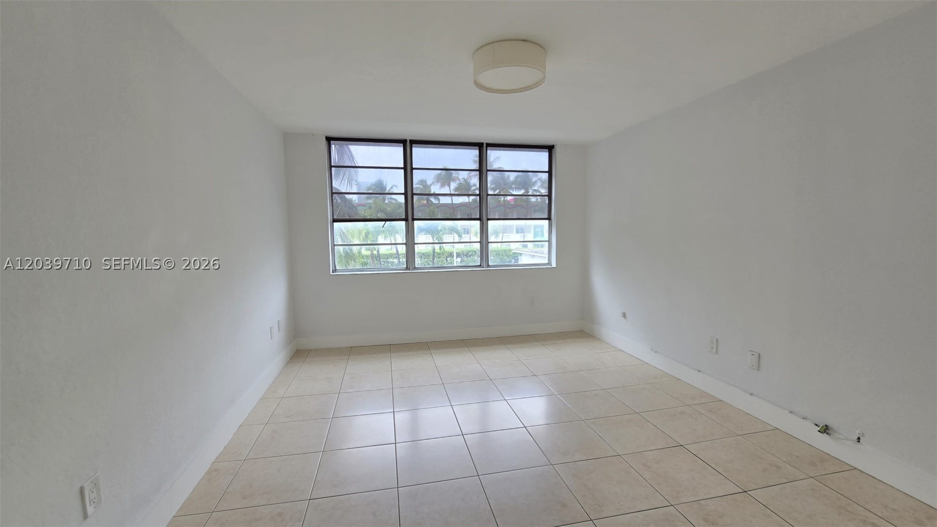 KENNEDY HOUSE CONDO - Residential