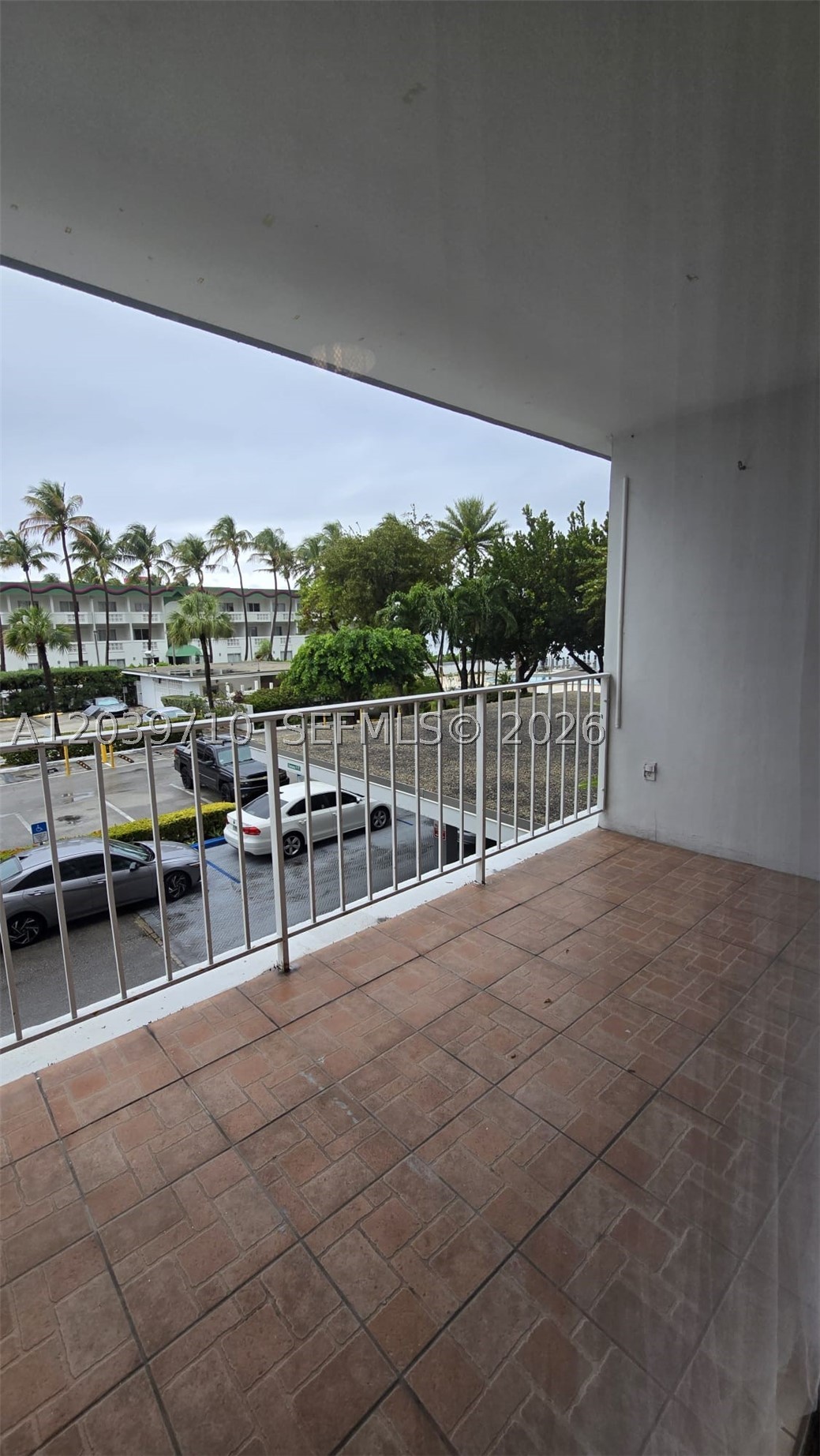 KENNEDY HOUSE CONDO - Residential