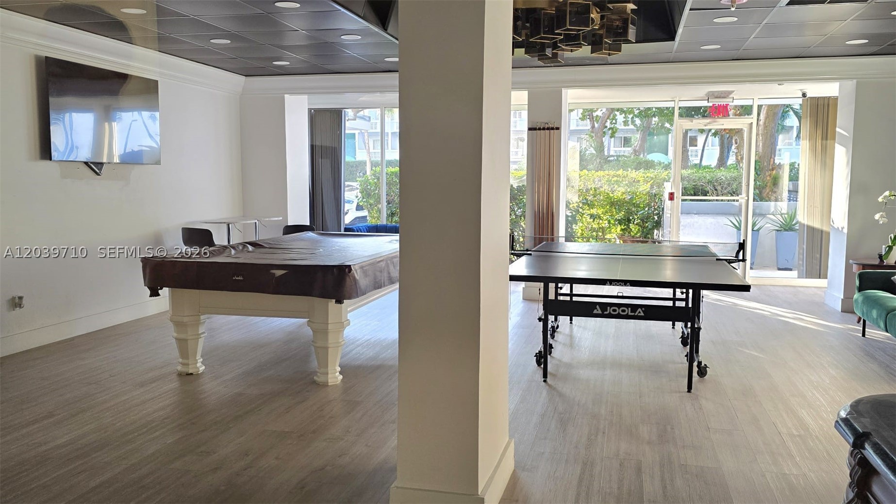 KENNEDY HOUSE CONDO - Residential