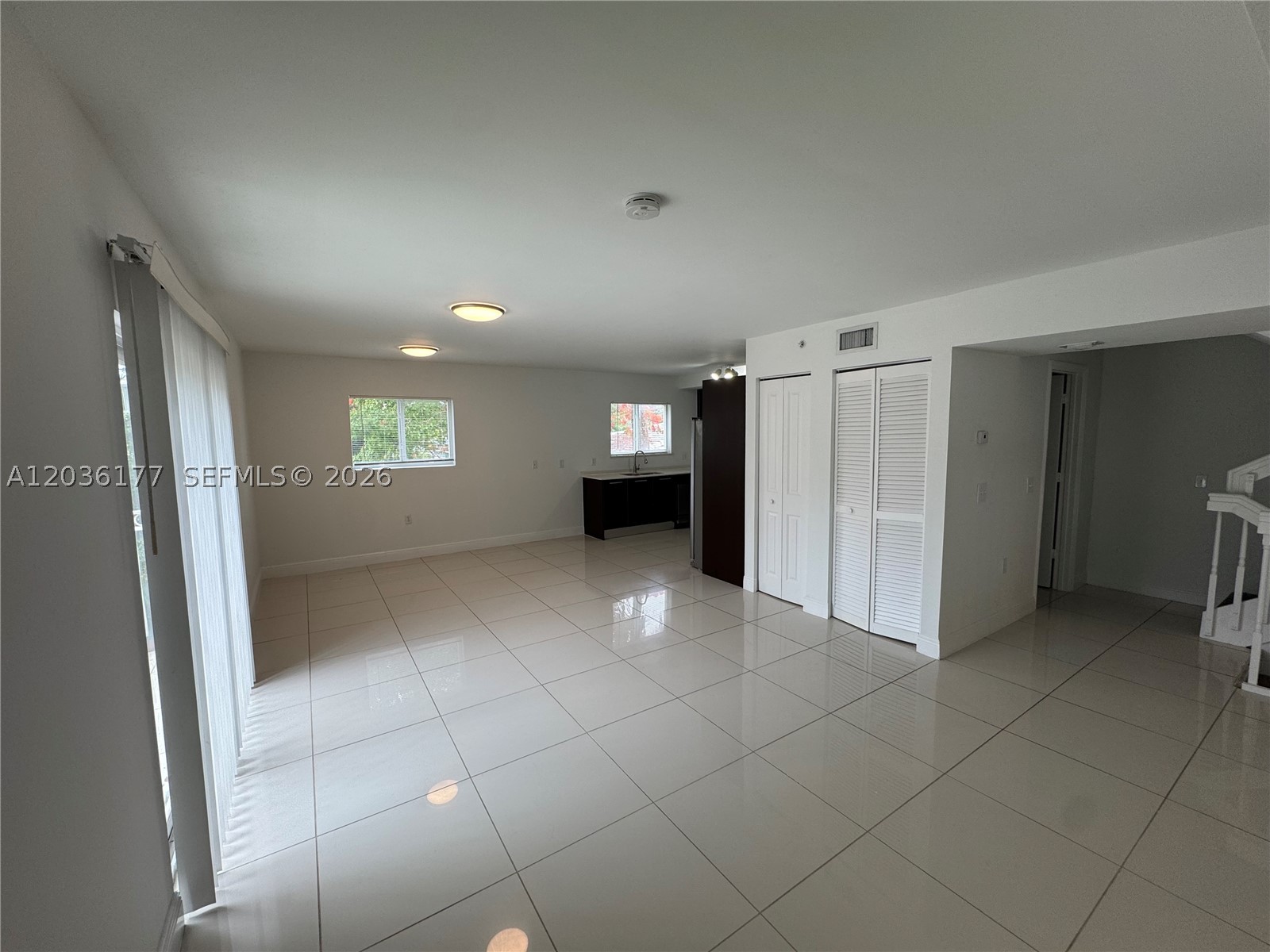 HOLLYWOOD - Residential