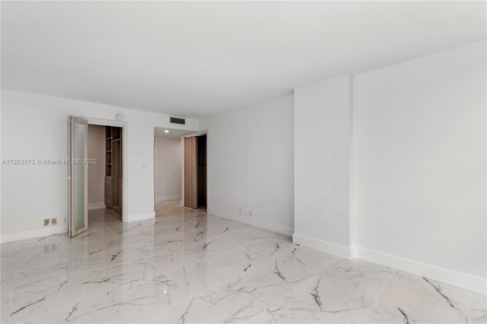 BRICKELL PLACE CONDO - Residential Lease
