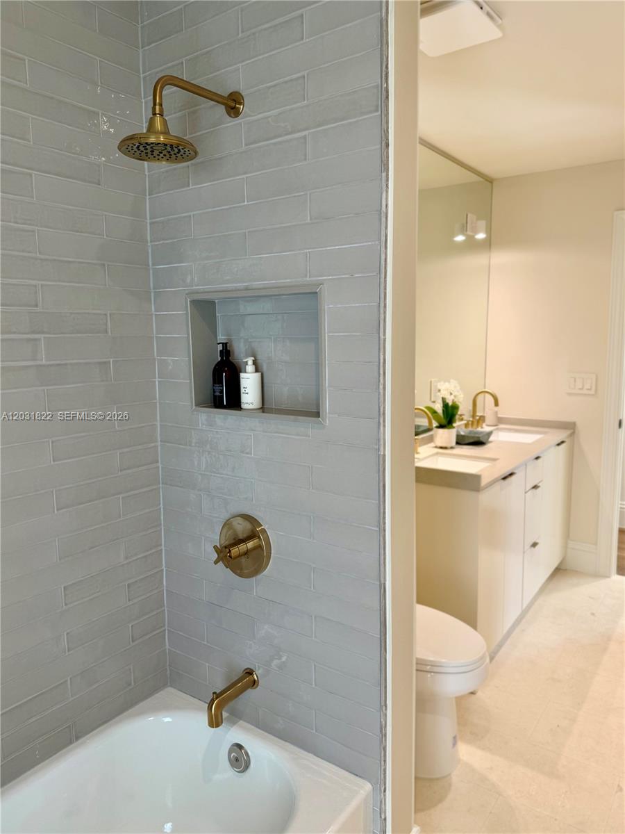 PINEWOOD ESTATES SECOND A - Residential