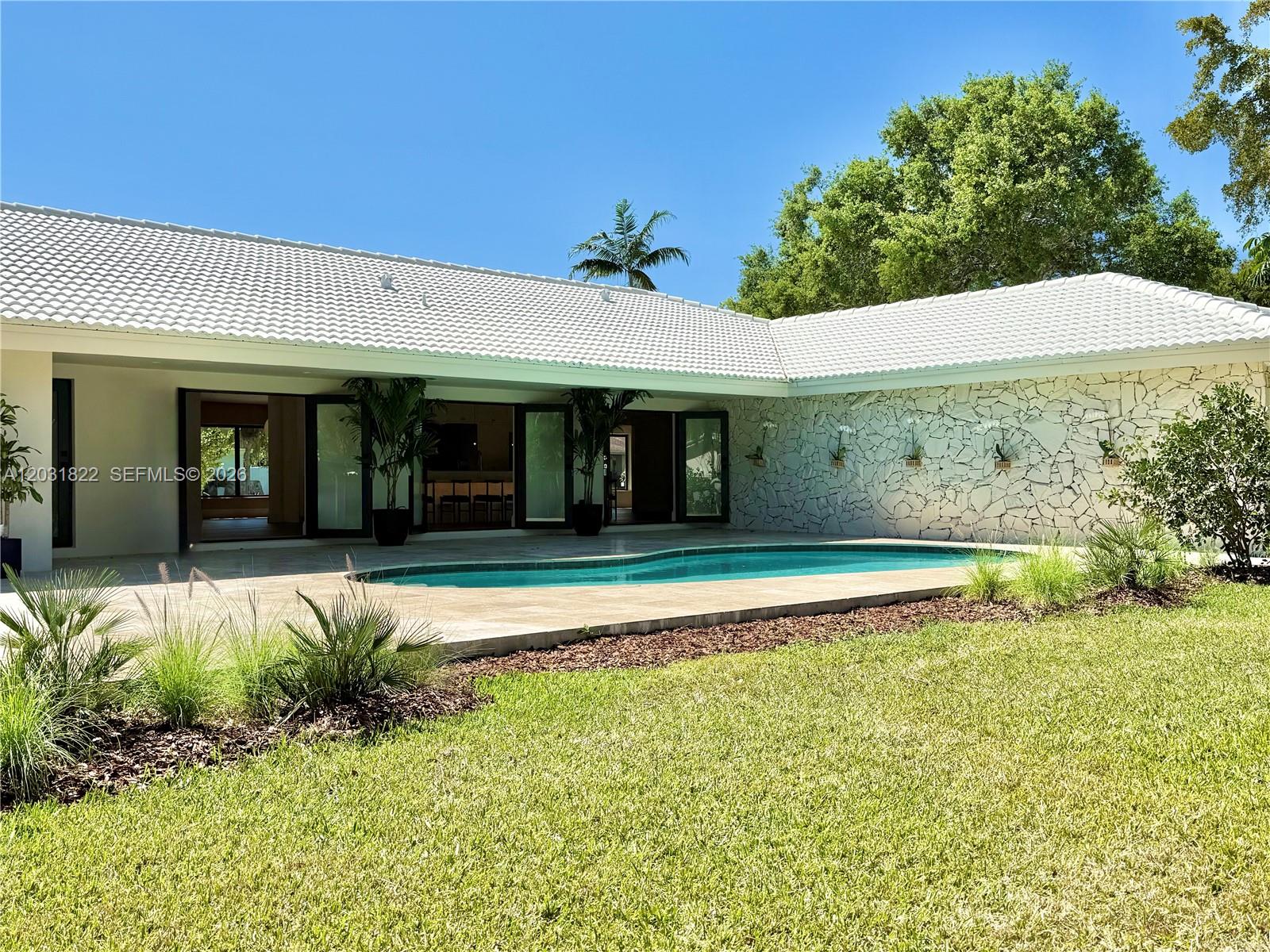PINEWOOD ESTATES SECOND A - Residential
