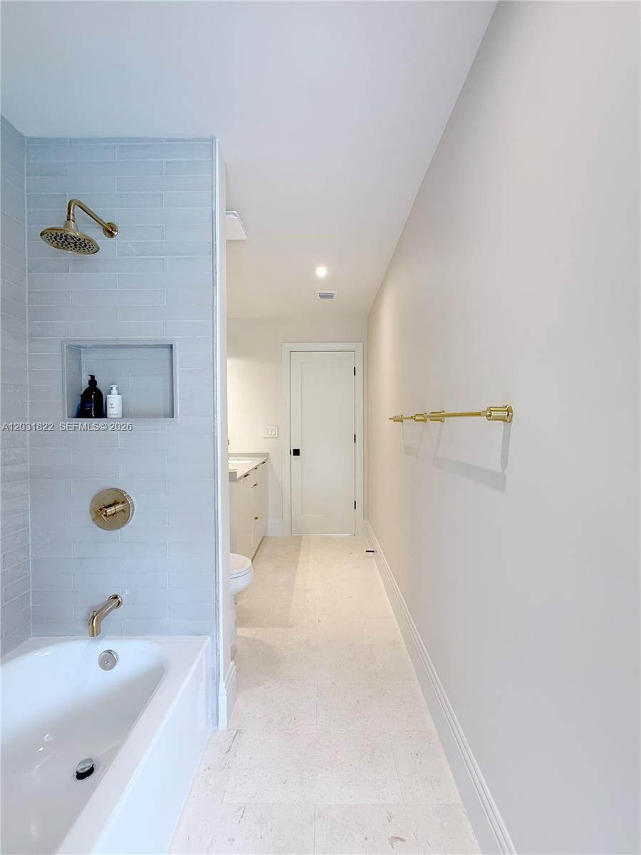 PINEWOOD ESTATES SECOND A - Residential