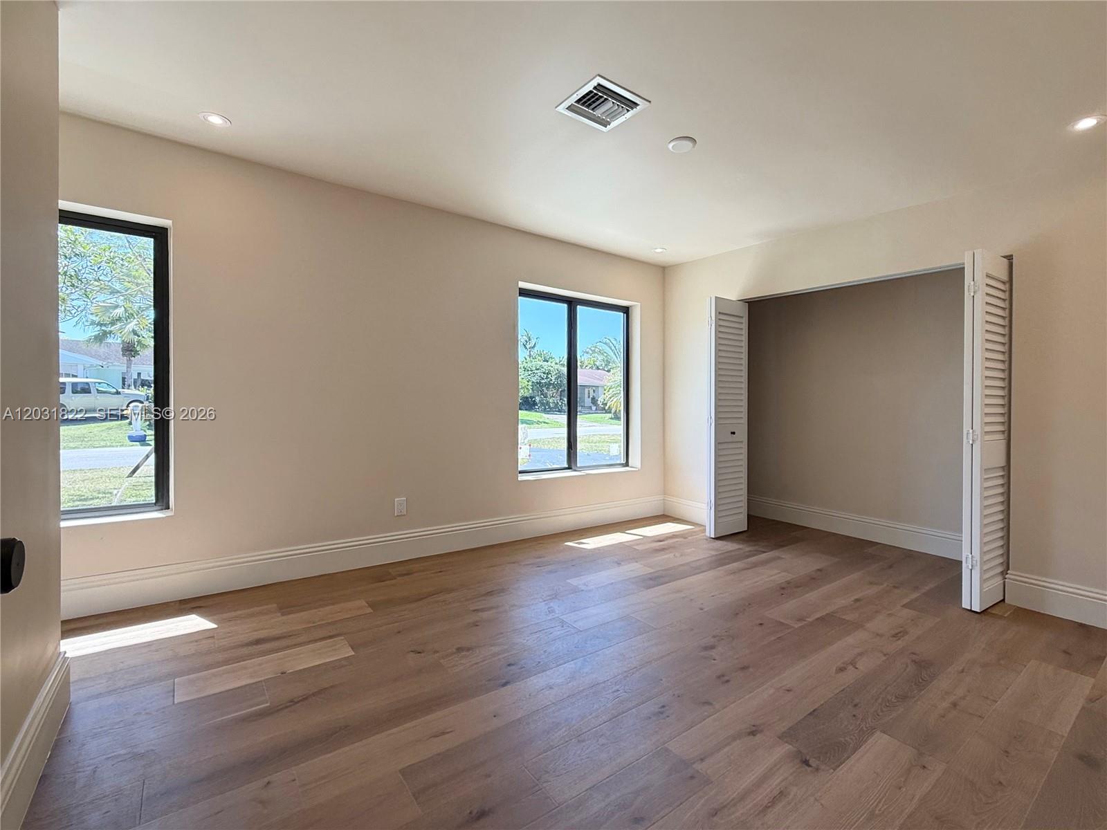PINEWOOD ESTATES SECOND A - Residential