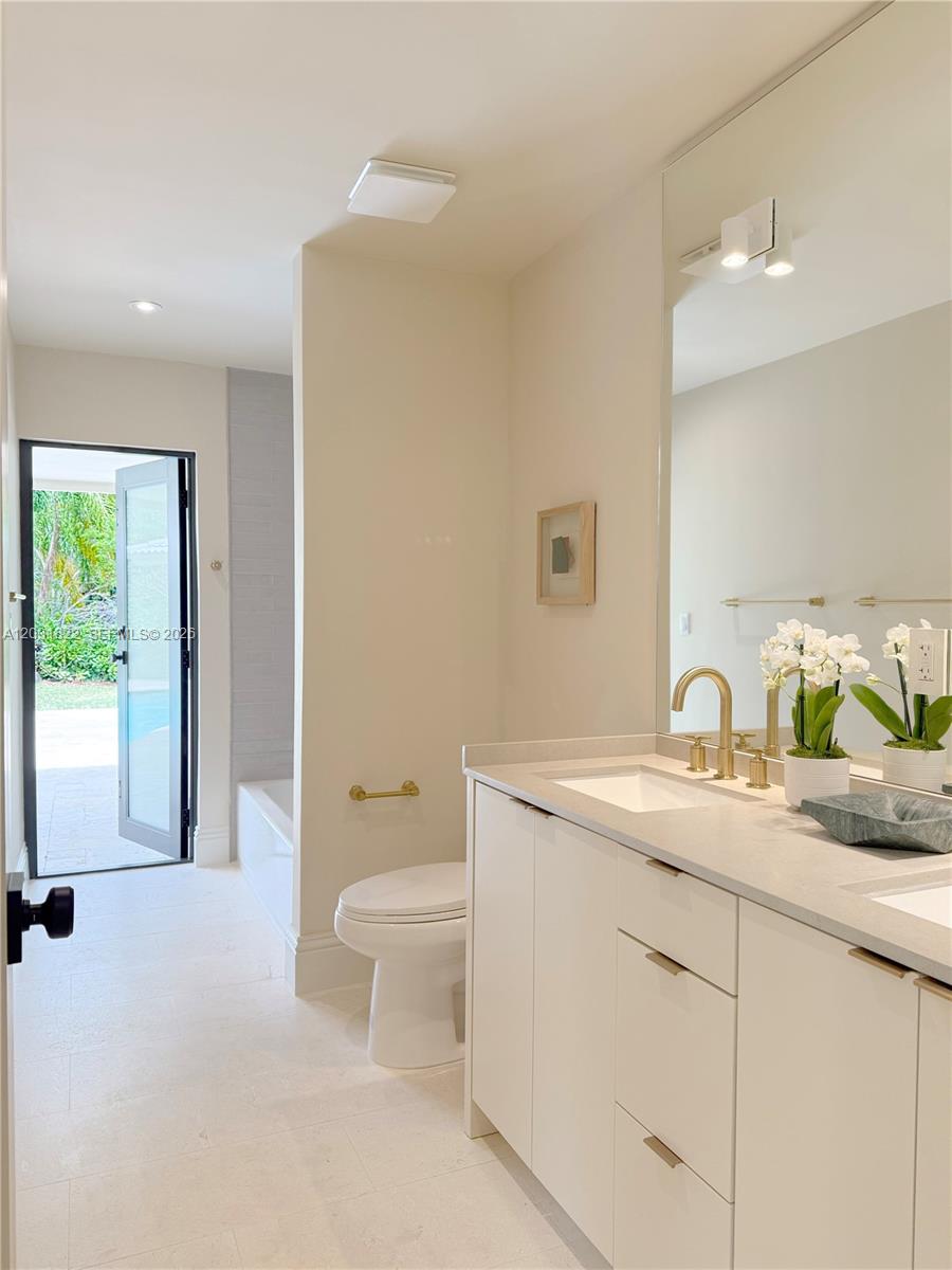 PINEWOOD ESTATES SECOND A - Residential