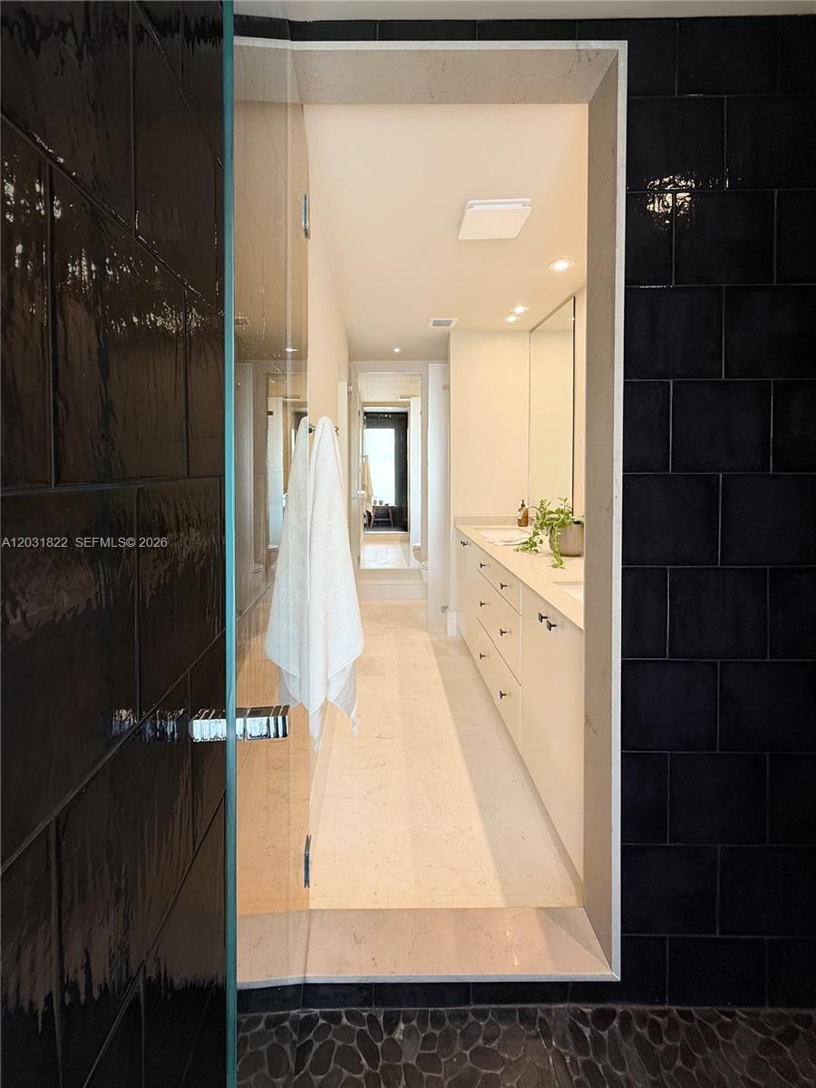 PINEWOOD ESTATES SECOND A - Residential