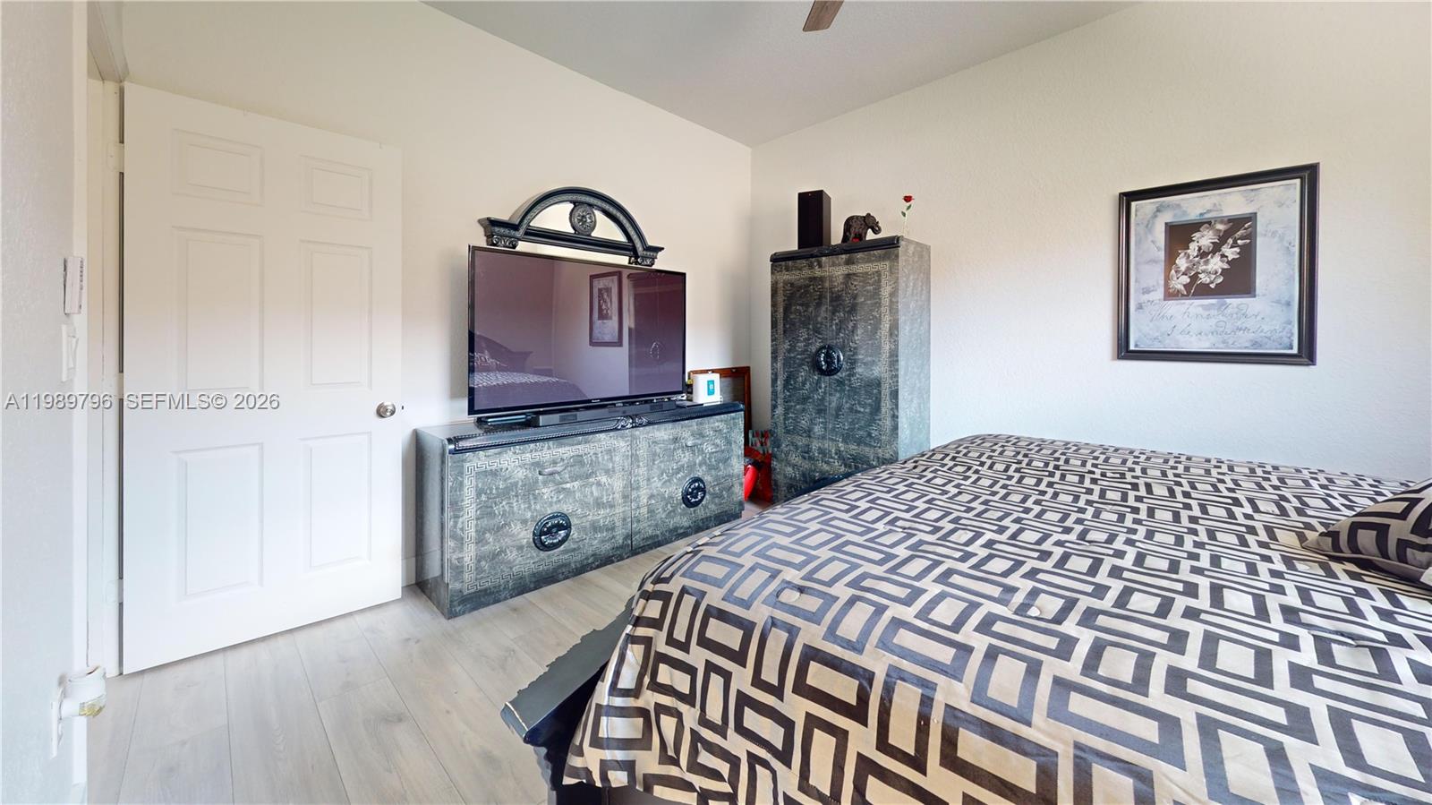 PEMBROKE ISLES - Residential