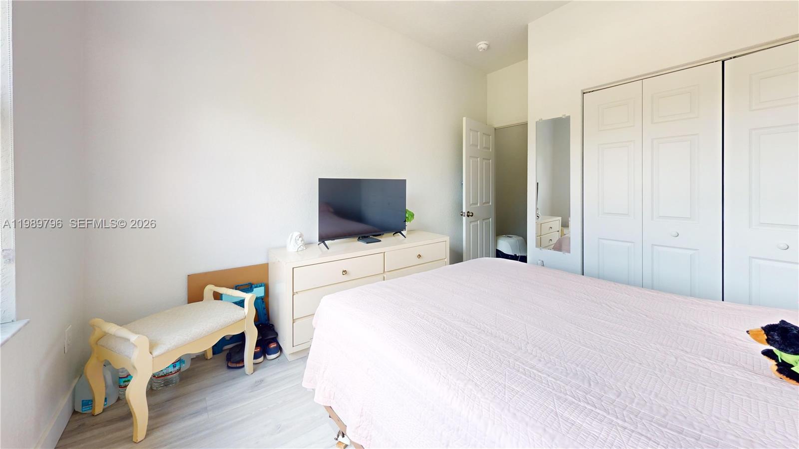 PEMBROKE ISLES - Residential