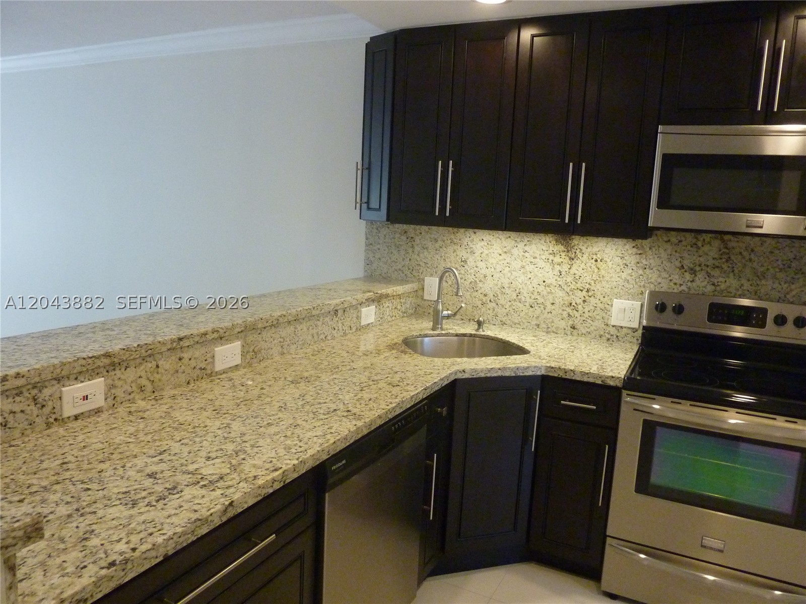 NO 11 PALM-AIRE COUNTRY C - Residential