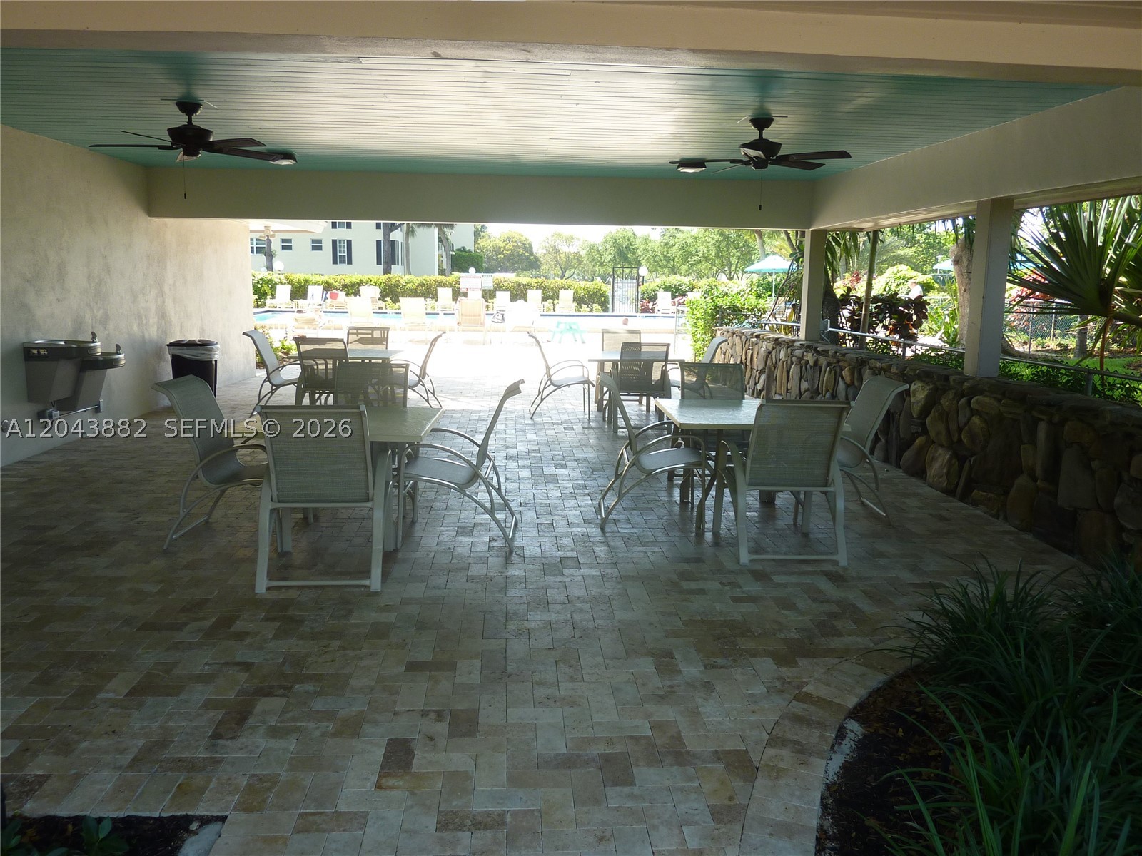 NO 11 PALM-AIRE COUNTRY C - Residential
