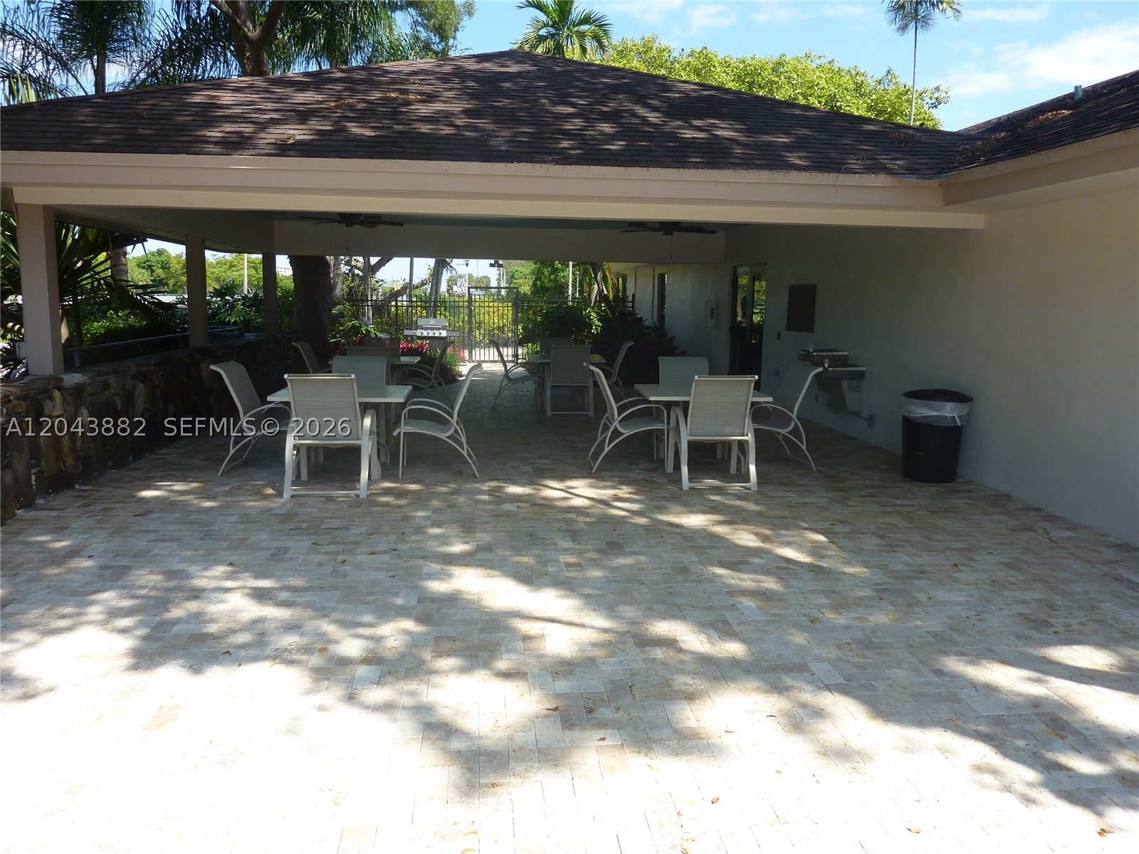 NO 11 PALM-AIRE COUNTRY C - Residential