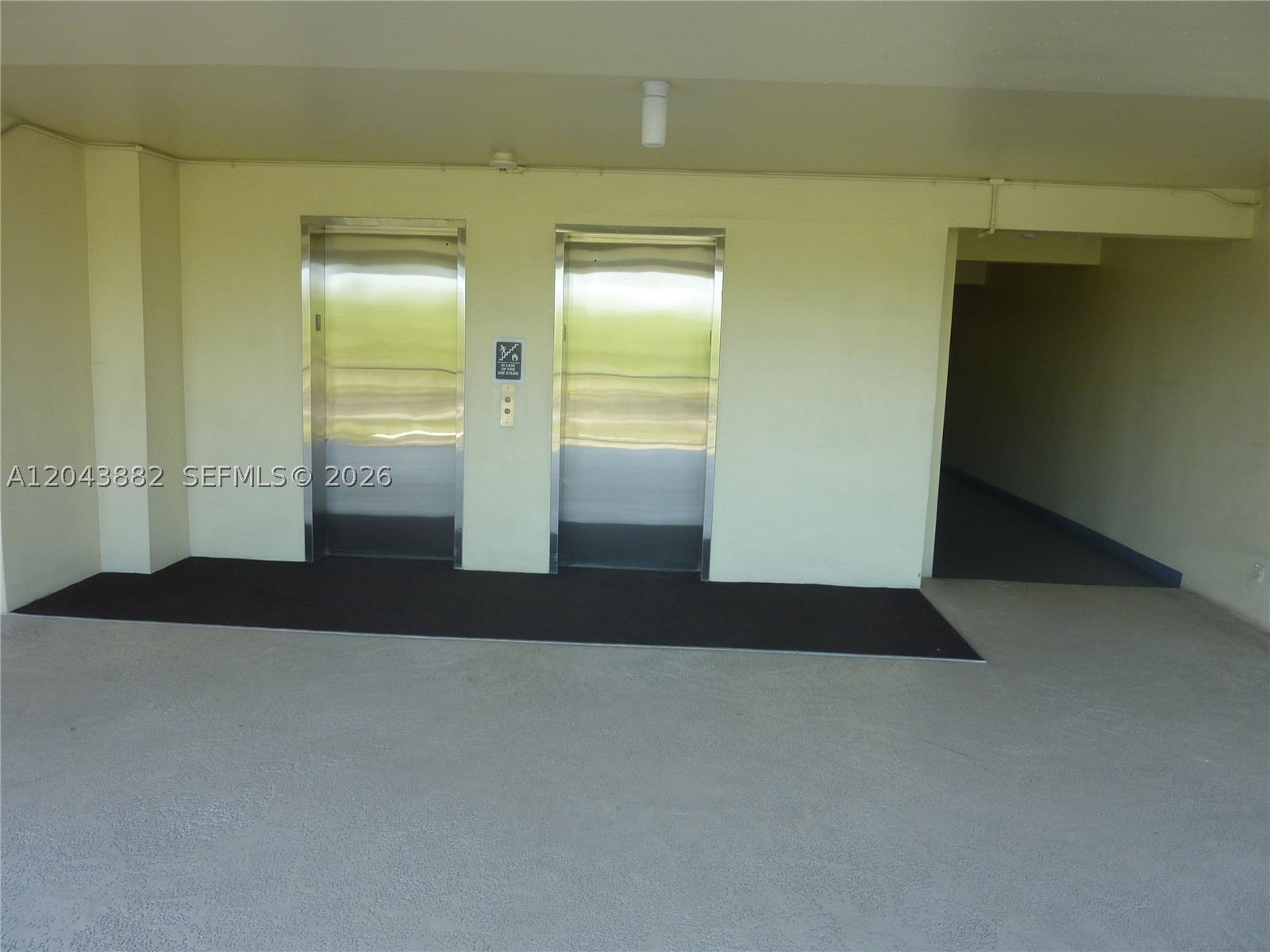 NO 11 PALM-AIRE COUNTRY C - Residential