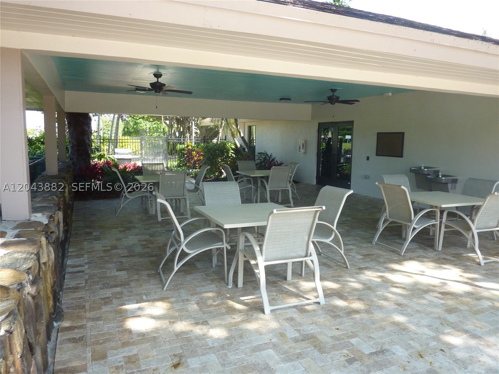 NO 11 PALM-AIRE COUNTRY C - Residential