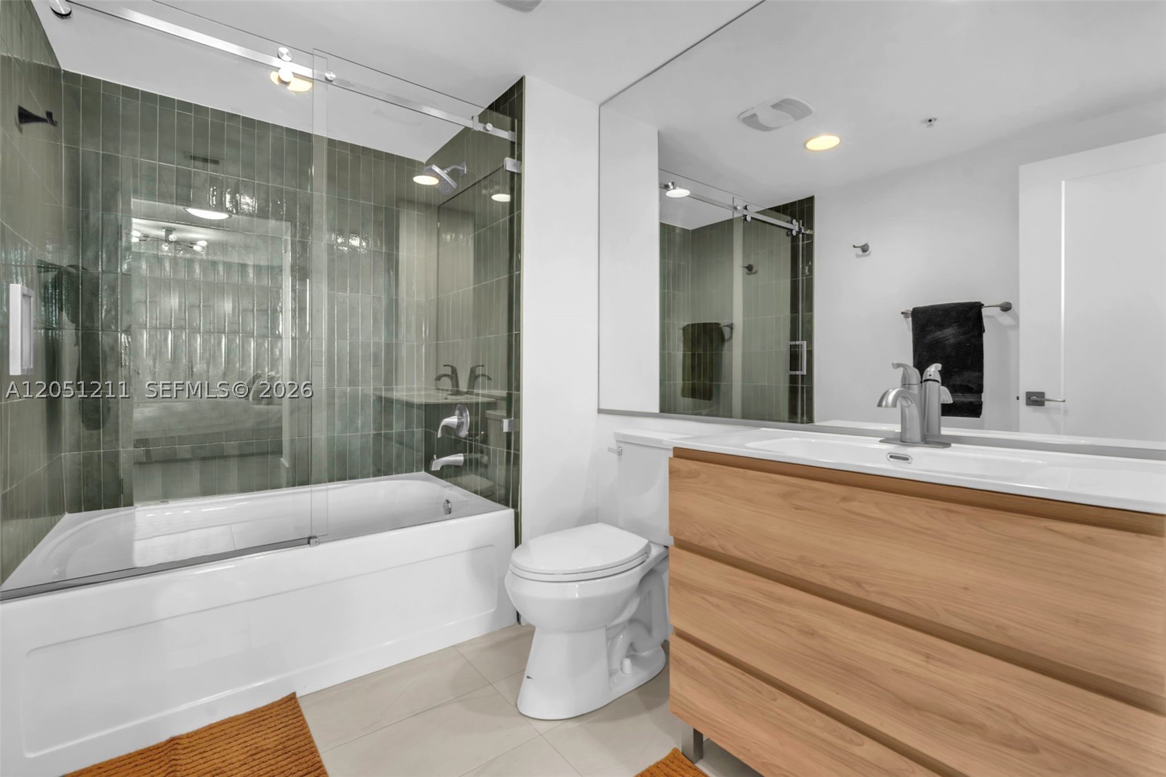 VENTURE AT AVENTURA EAST - Residential