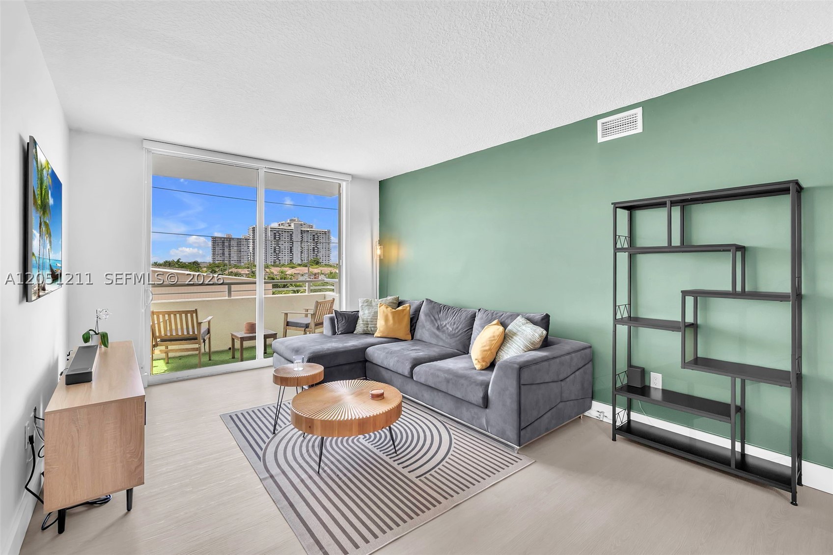 VENTURE AT AVENTURA EAST - Residential