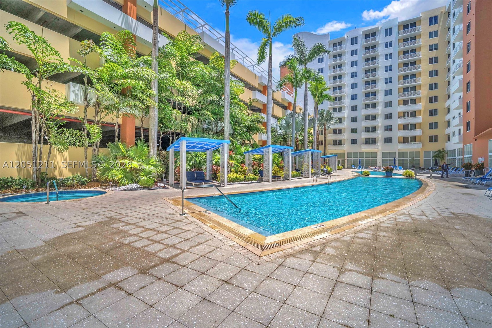 VENTURE AT AVENTURA EAST - Residential