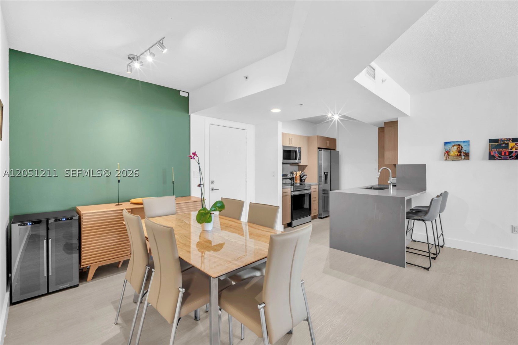VENTURE AT AVENTURA EAST - Residential