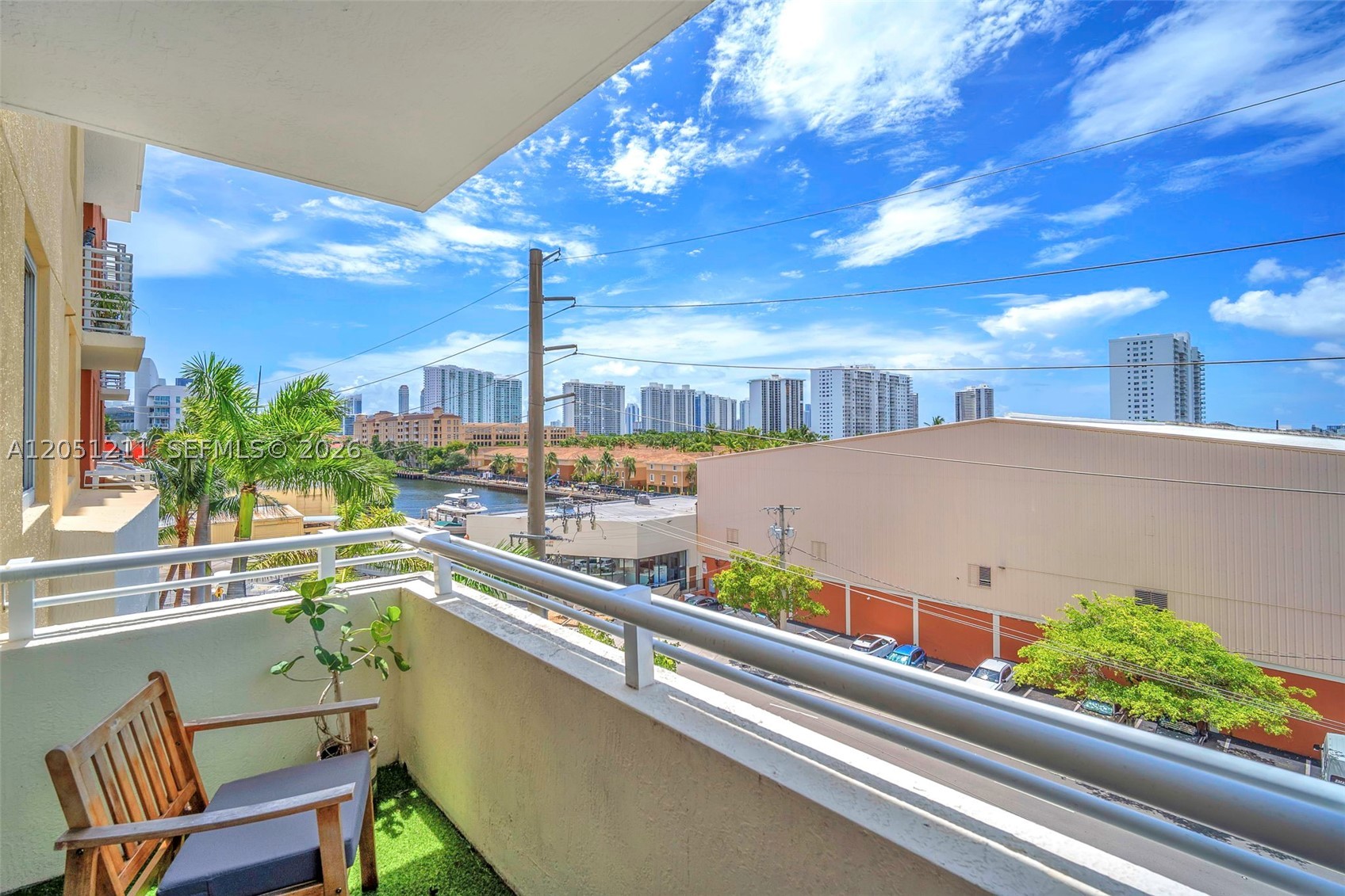VENTURE AT AVENTURA EAST - Residential
