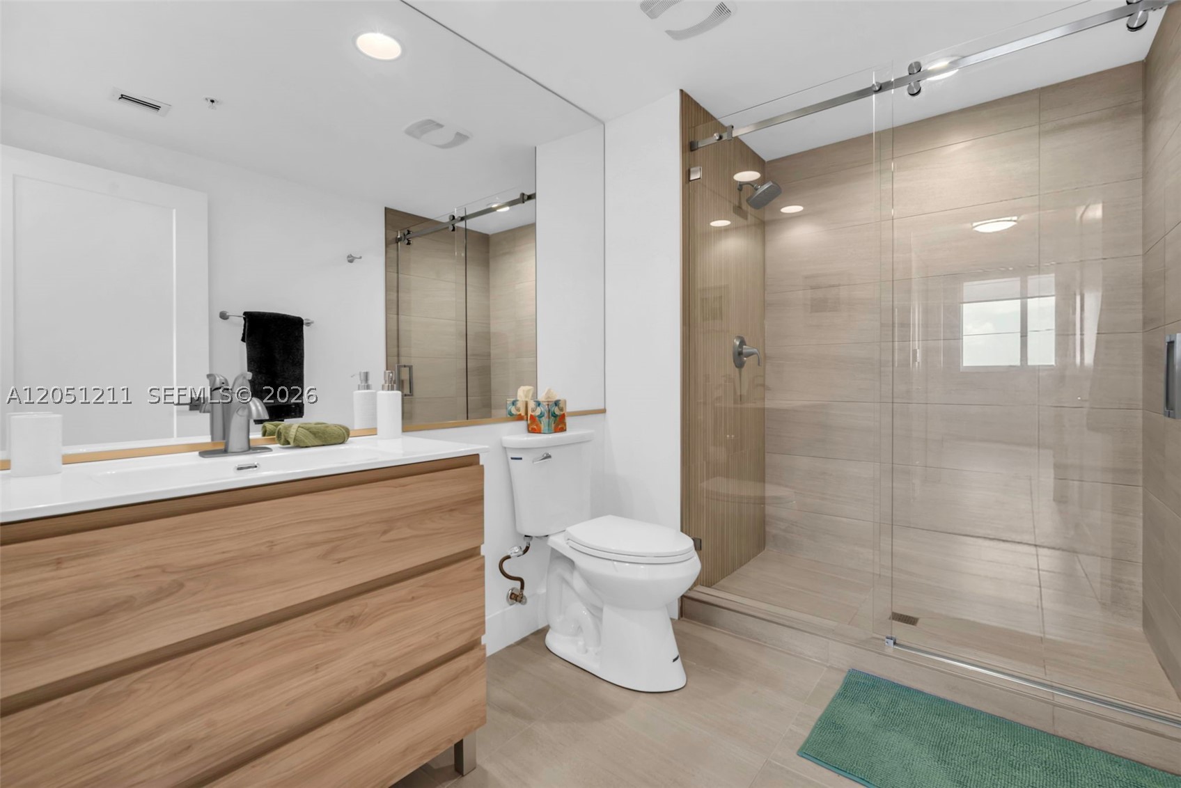 VENTURE AT AVENTURA EAST - Residential