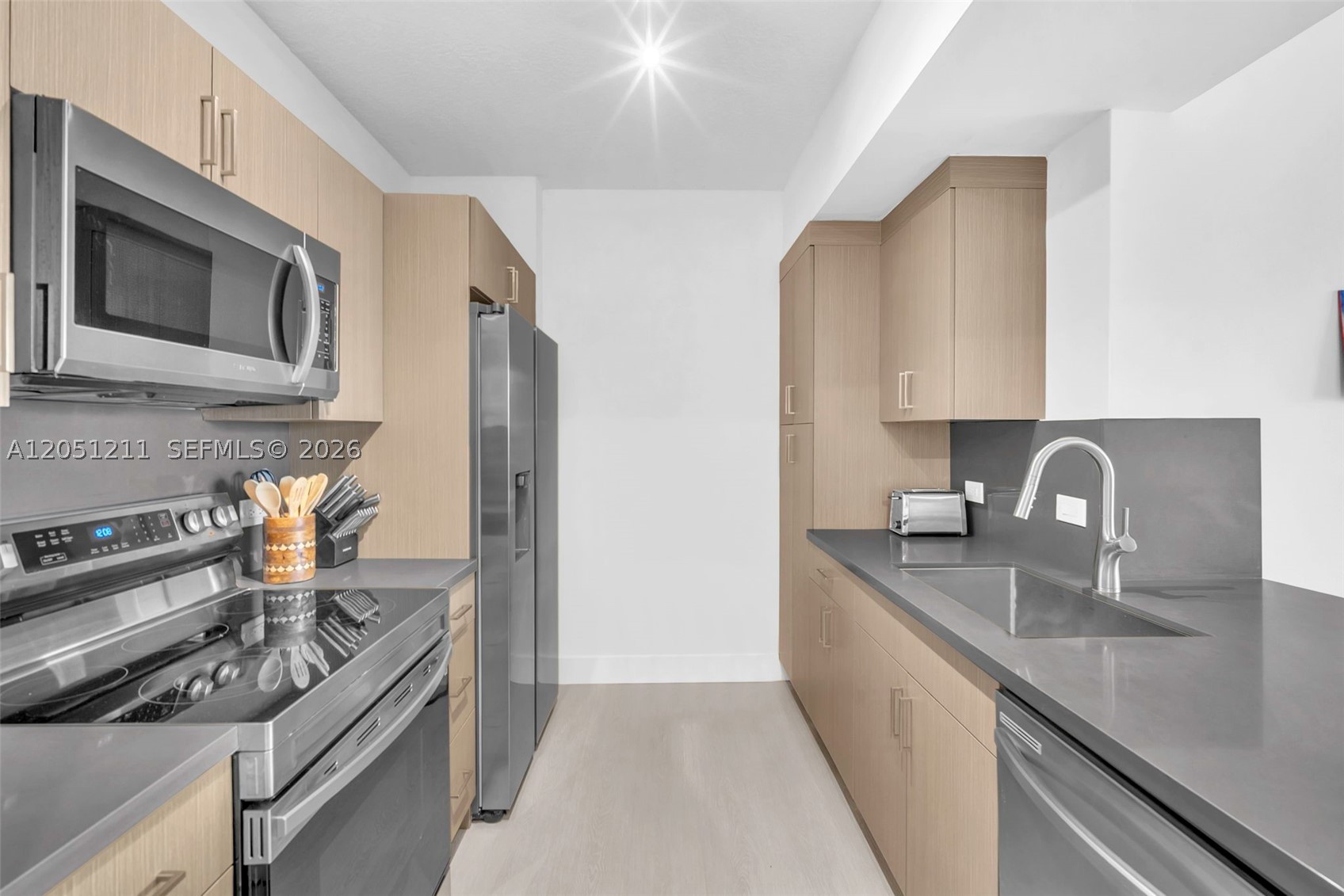 VENTURE AT AVENTURA EAST - Residential