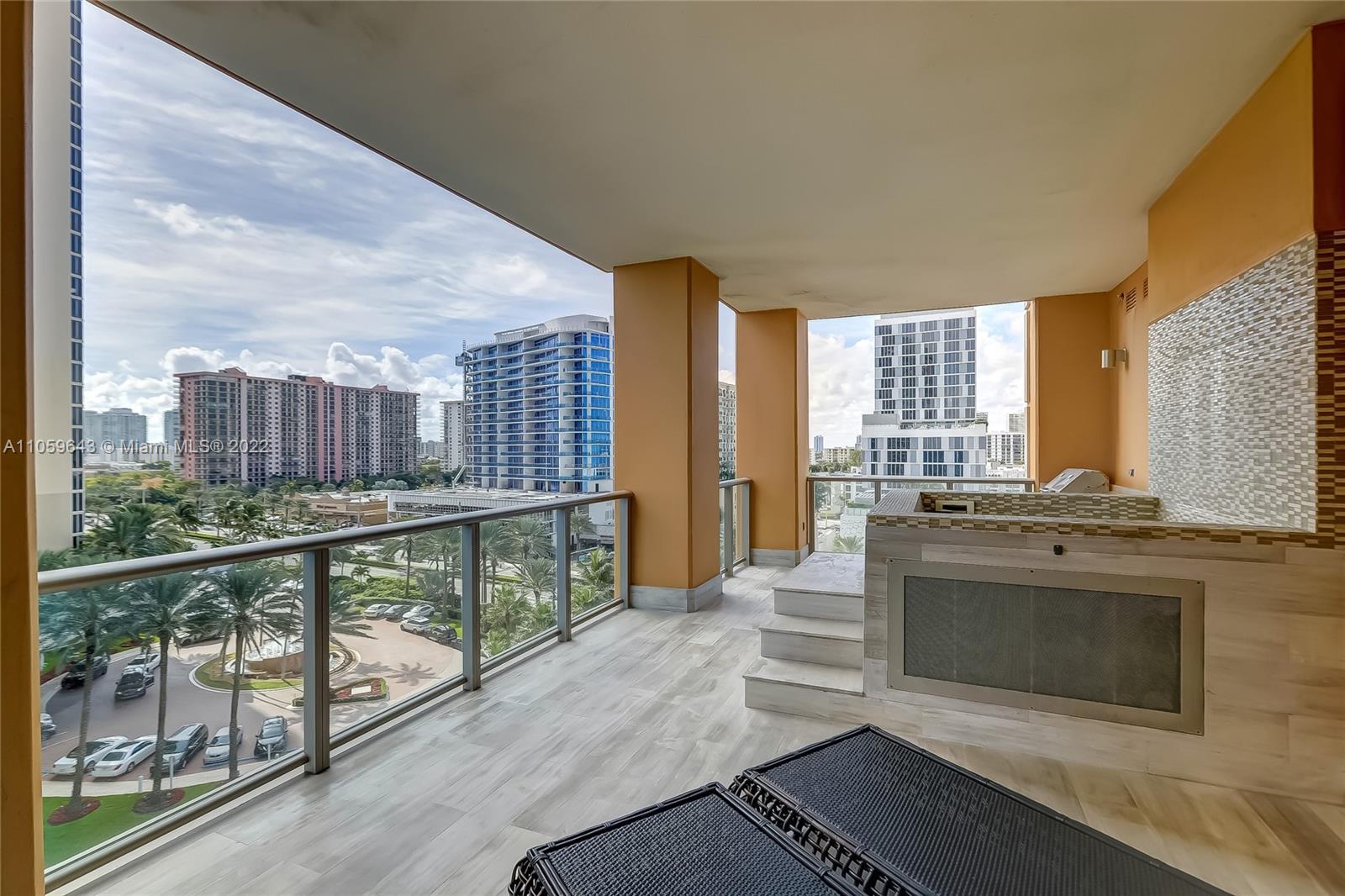MANSIONS AT ACQUALINA - Residential