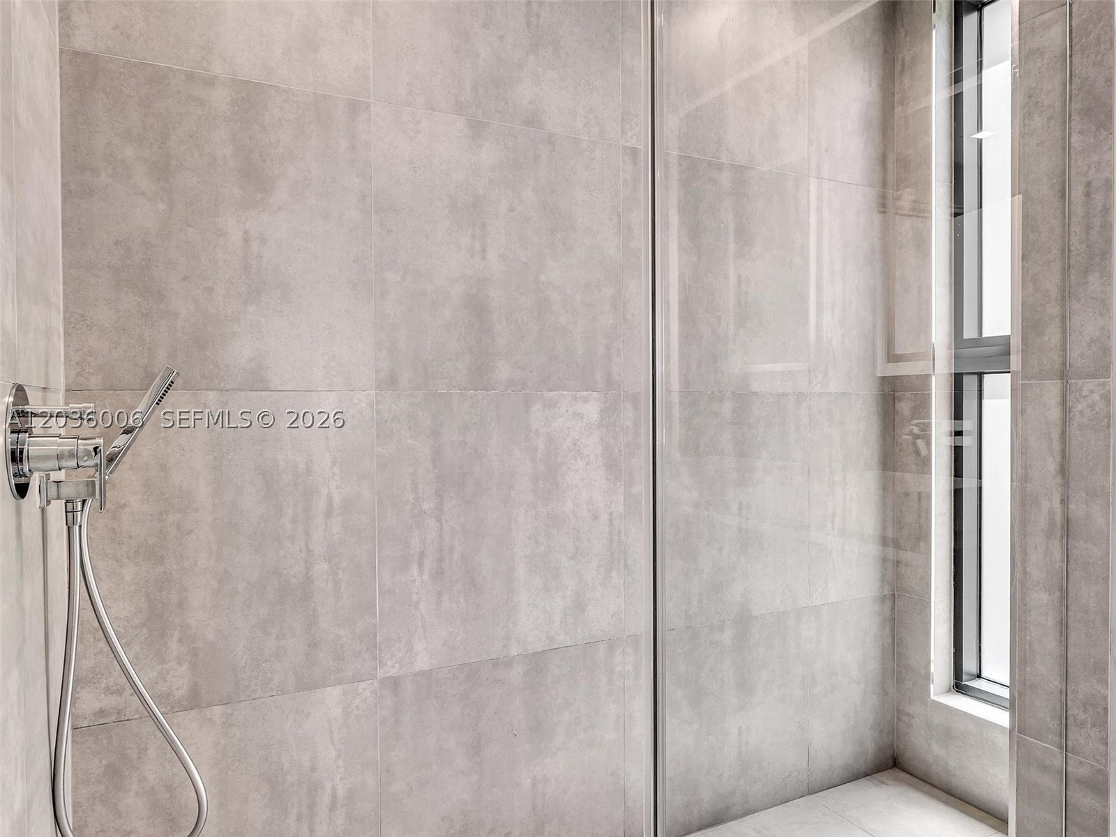 ISLE OF NORMANDY MIAMI VI - Residential