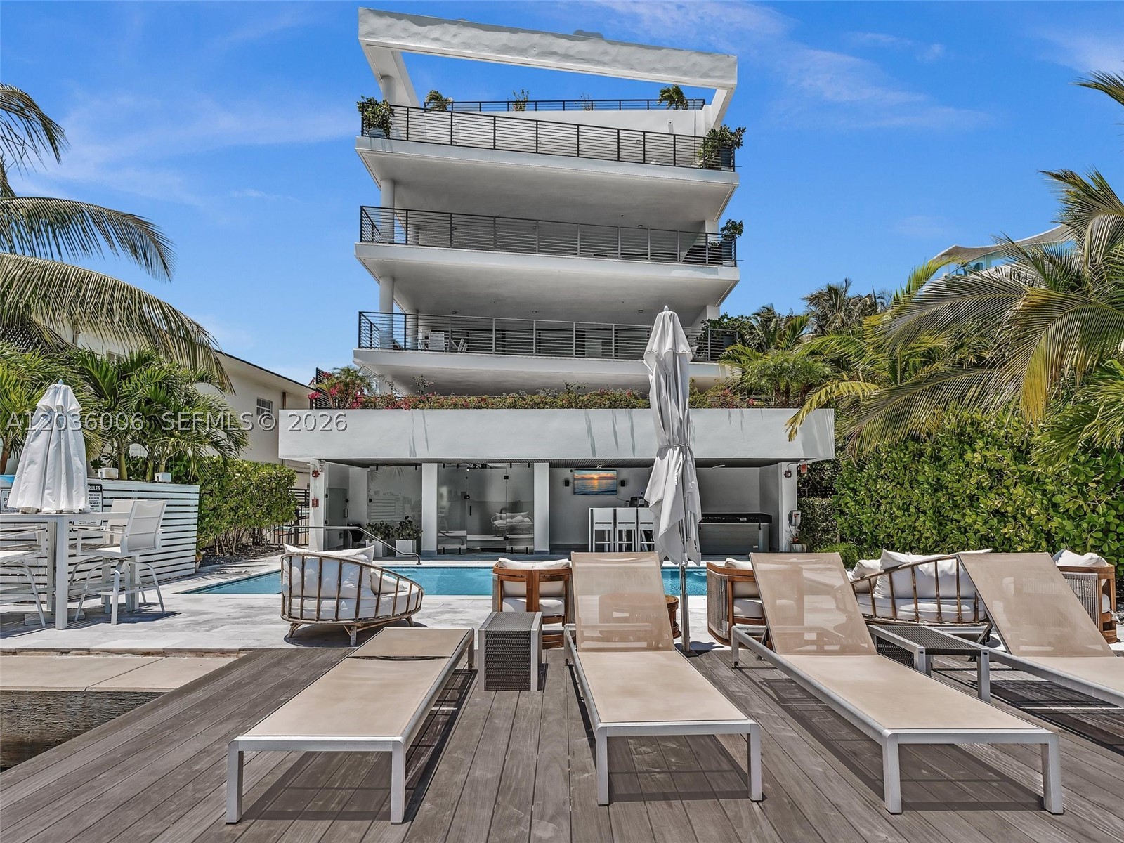 ISLE OF NORMANDY MIAMI VI - Residential