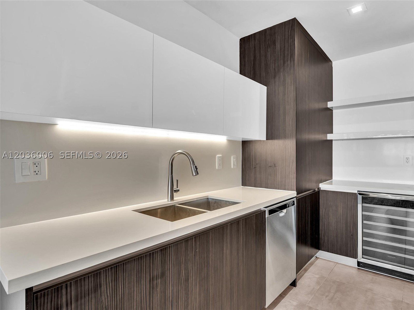 ISLE OF NORMANDY MIAMI VI - Residential