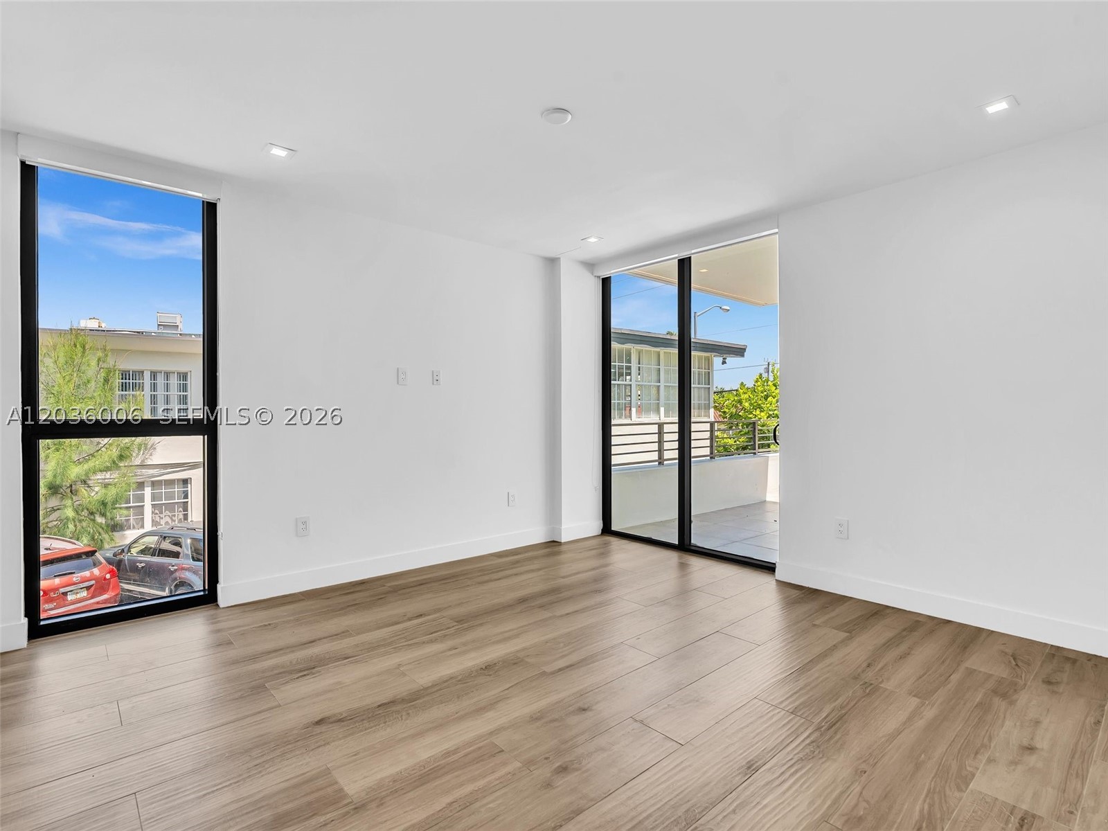ISLE OF NORMANDY MIAMI VI - Residential