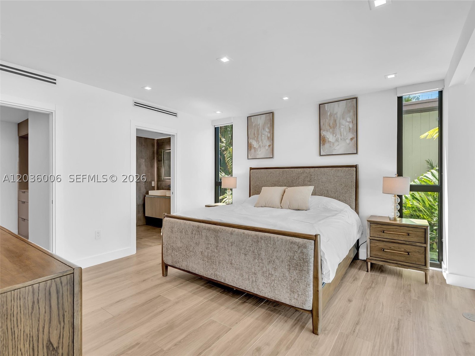 ISLE OF NORMANDY MIAMI VI - Residential