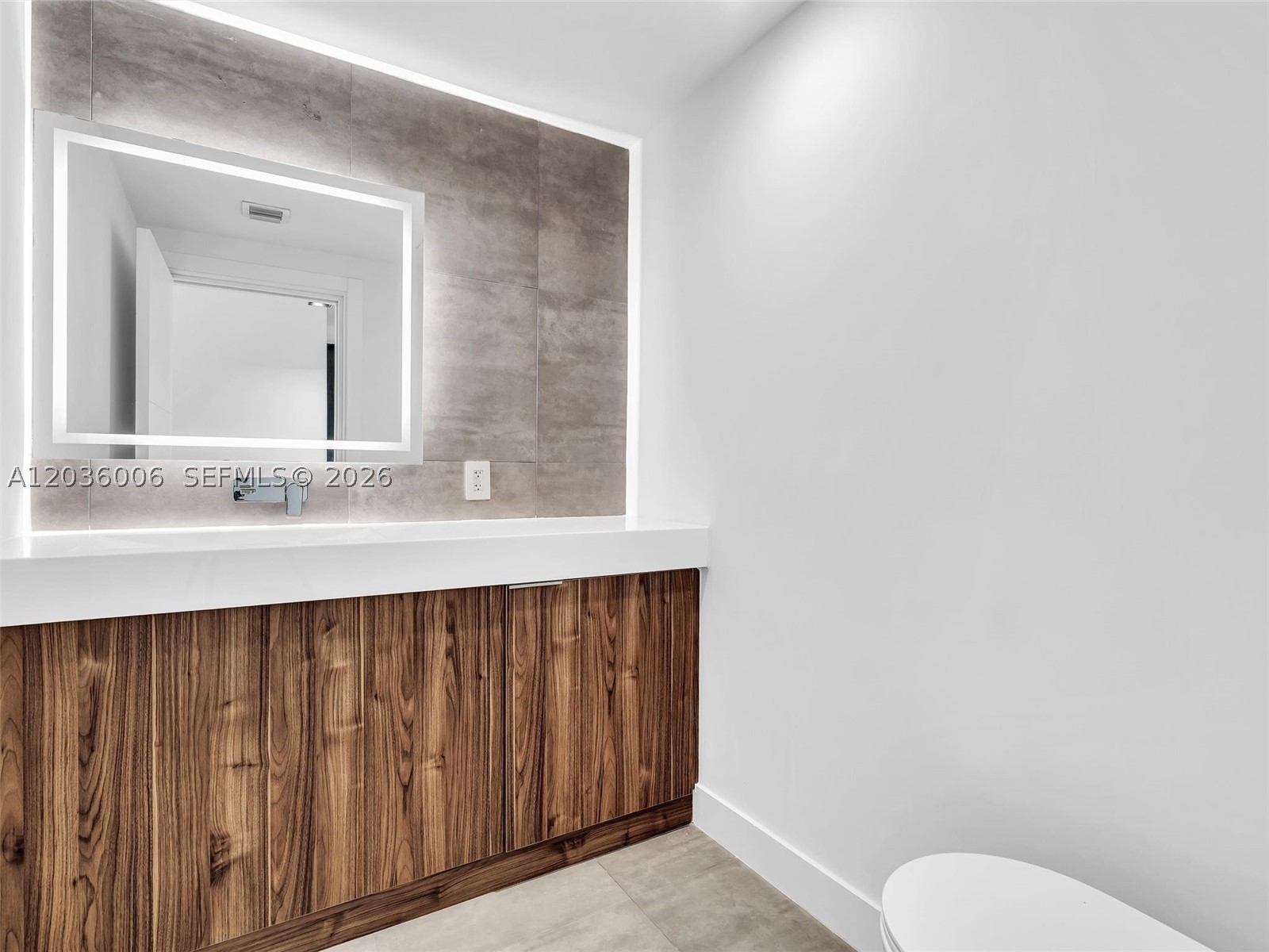 ISLE OF NORMANDY MIAMI VI - Residential