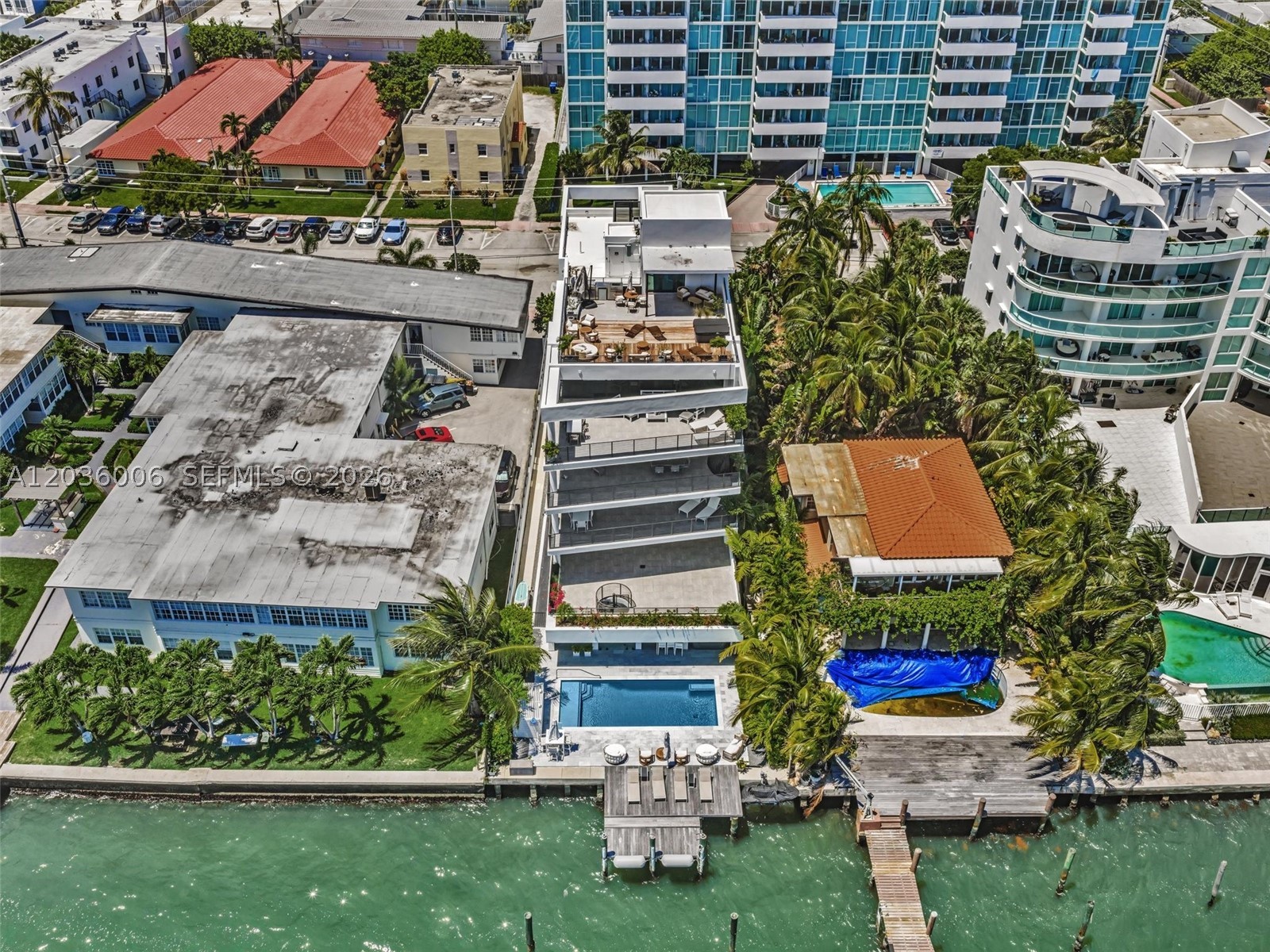 ISLE OF NORMANDY MIAMI VI - Residential