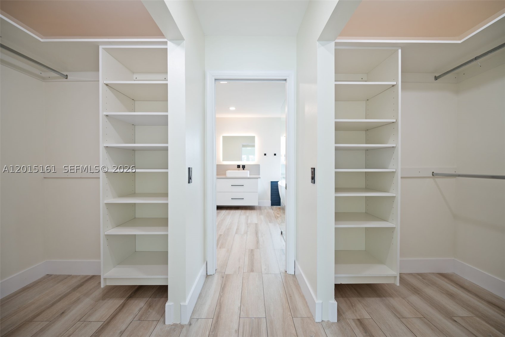 The Ridge on Nob Hill - Residential
