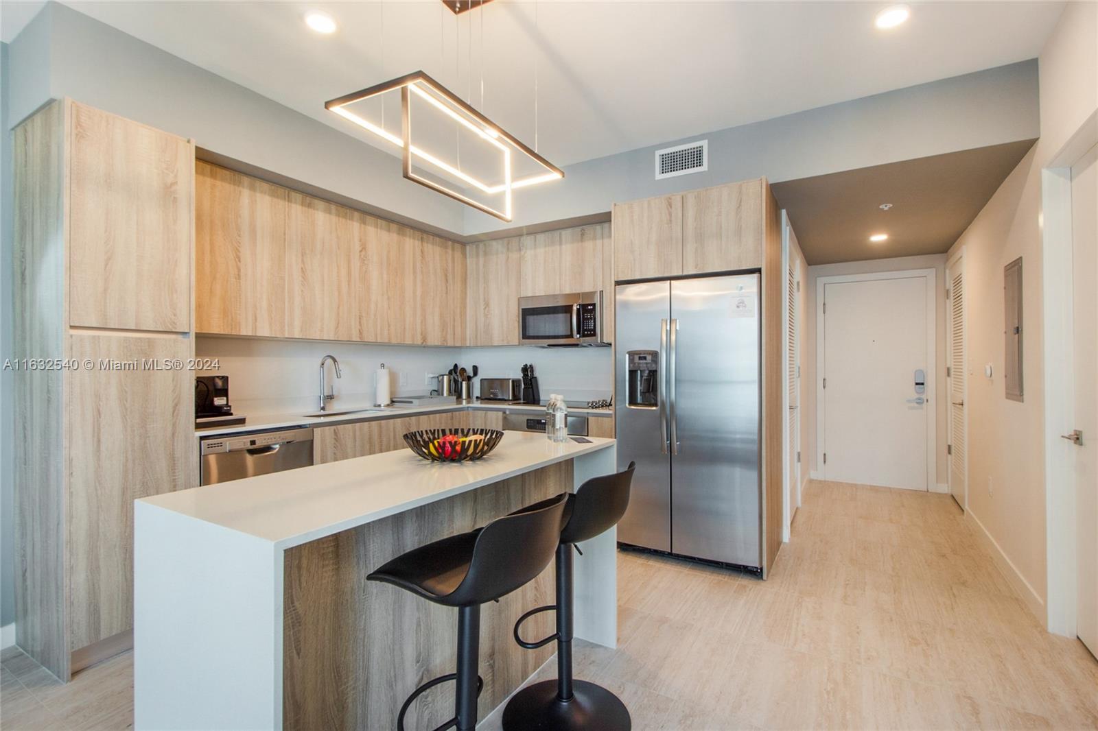 QUADRO CONDO - Residential