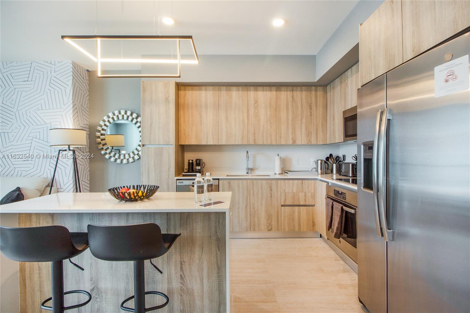 QUADRO CONDO - Residential