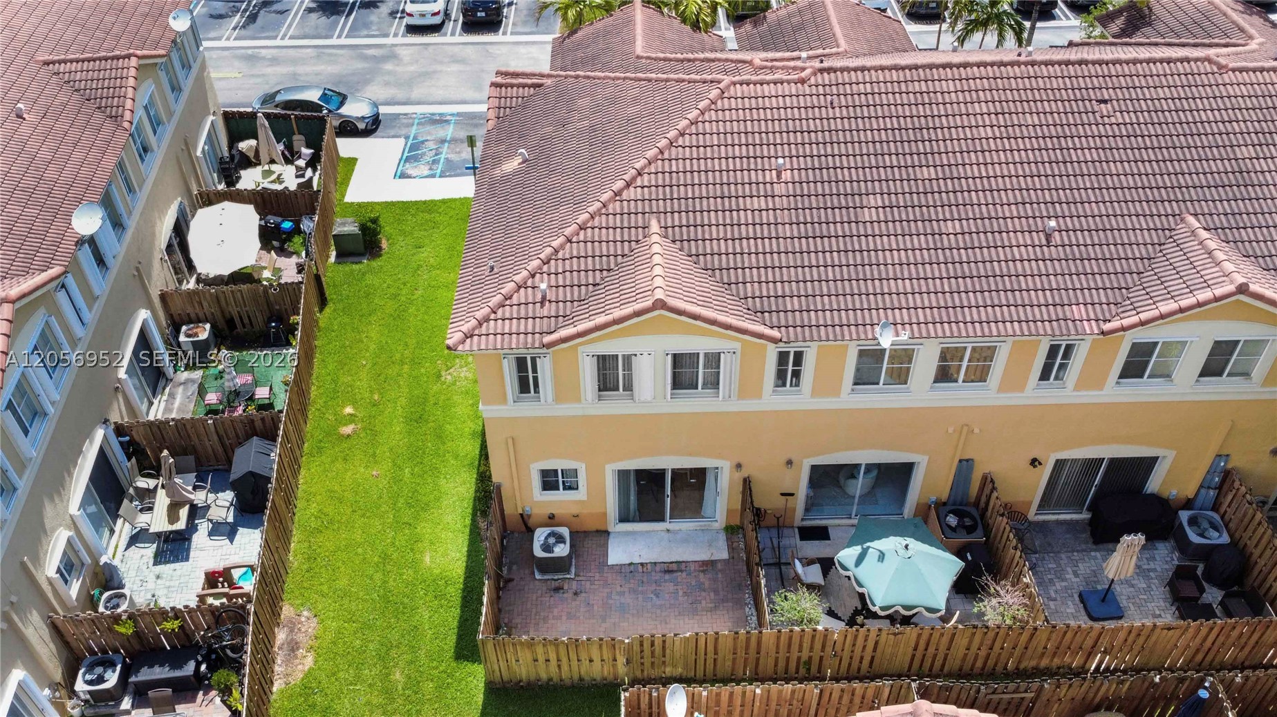 LEEWARD AT ISLANDS AT DOR - Residential