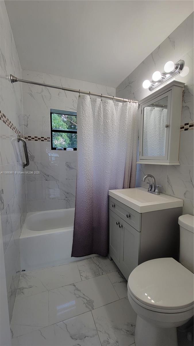 ARCH CREEK ESTS - Residential Lease