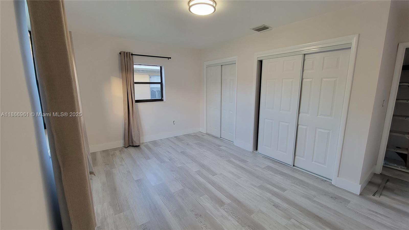 ARCH CREEK ESTS - Residential Lease