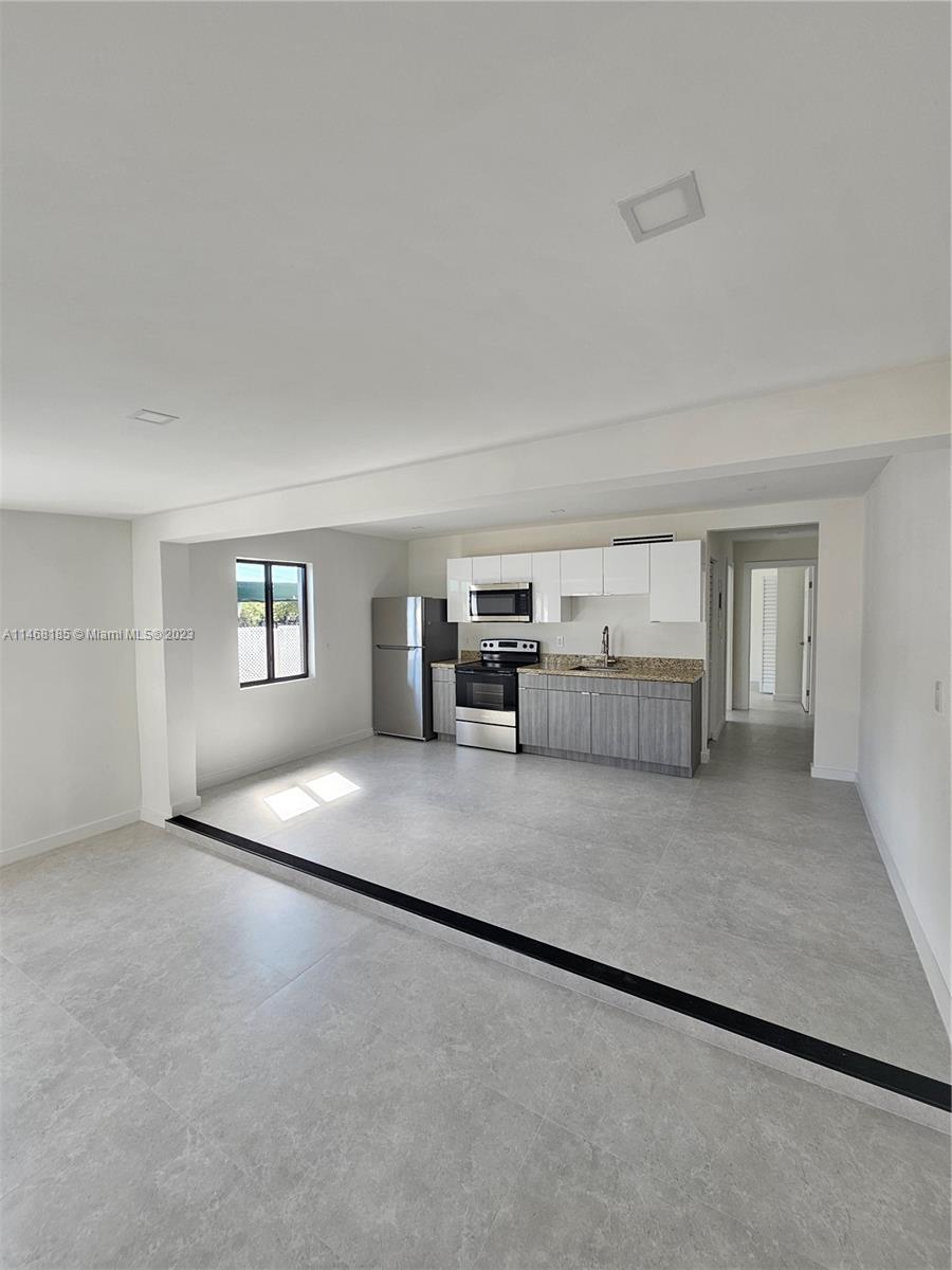 GRAPELAND HEIGHTS SEC 2 - Residential Lease