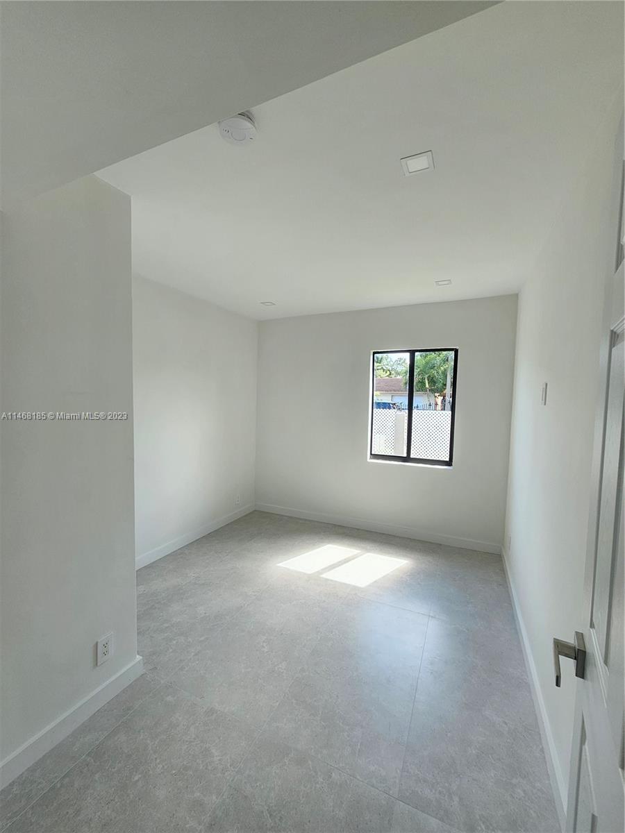 GRAPELAND HEIGHTS SEC 2 - Residential Lease
