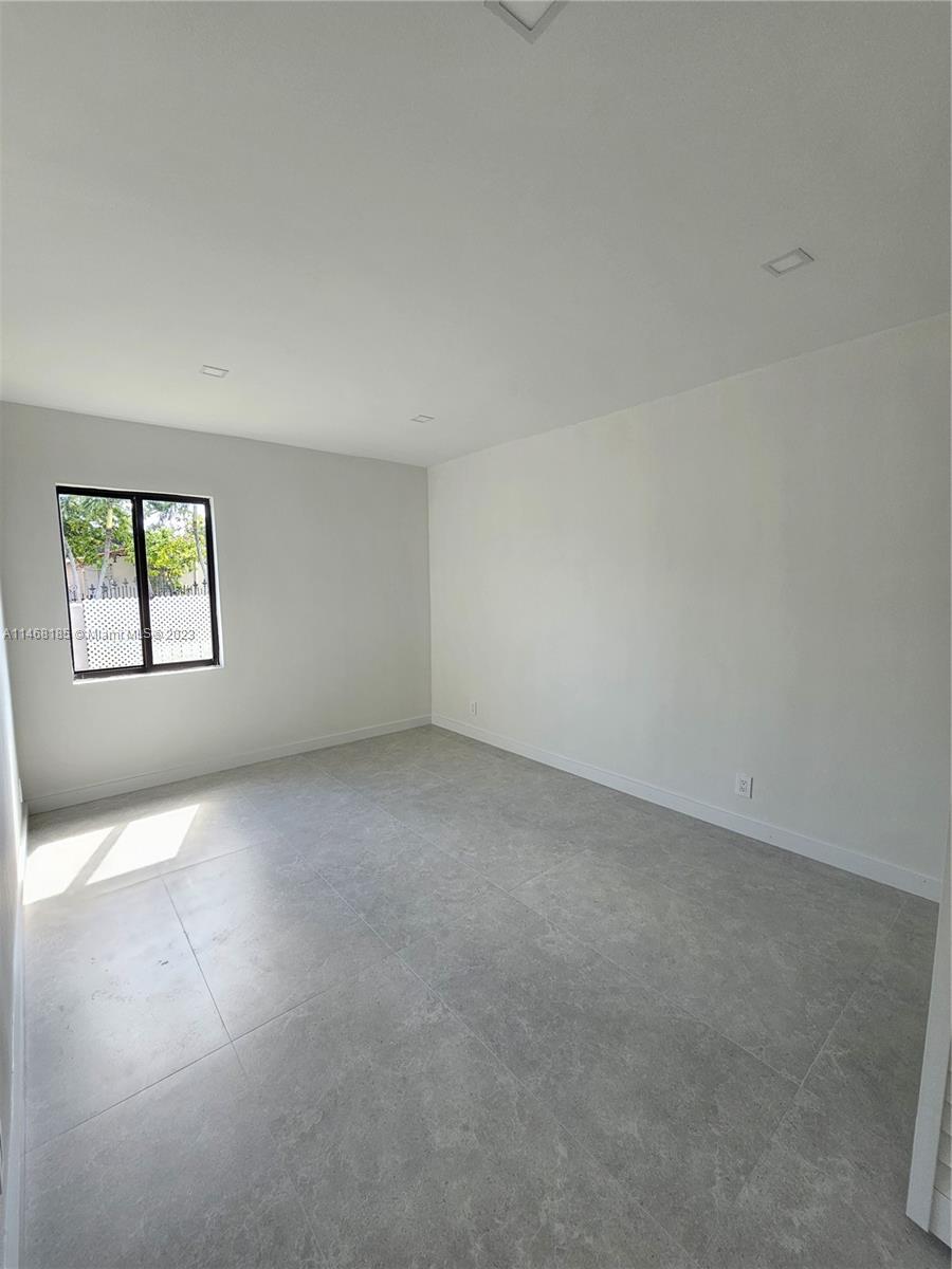 GRAPELAND HEIGHTS SEC 2 - Residential Lease