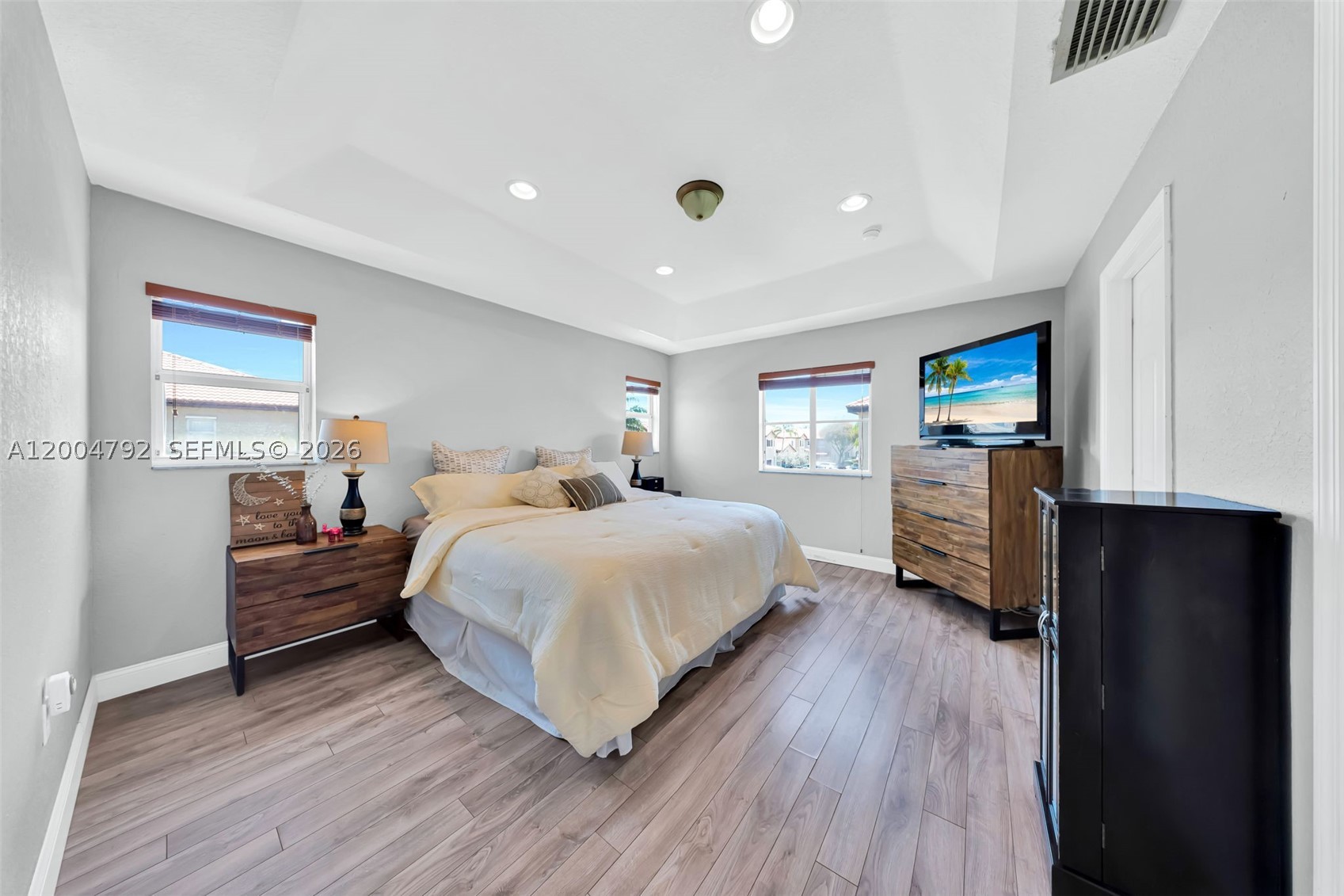 LAKES BY THE BAY JAY - Residential