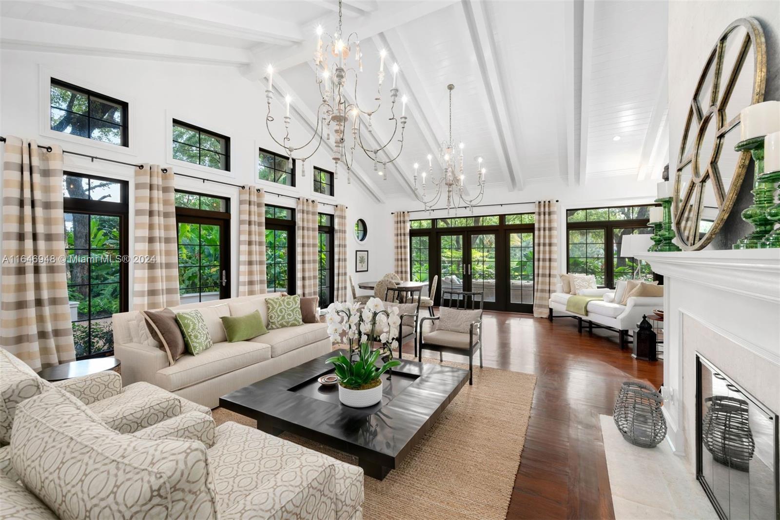 SNAPPER CREEK LAKES SUB - Residential