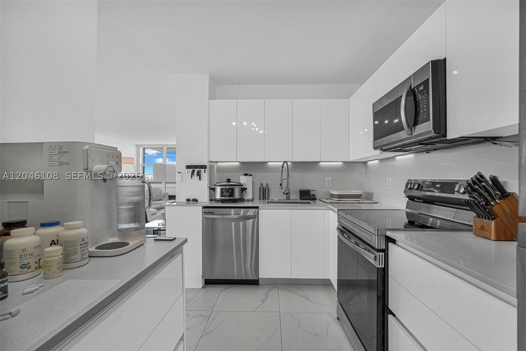 VILLA BAY VISTA CONDO - Residential